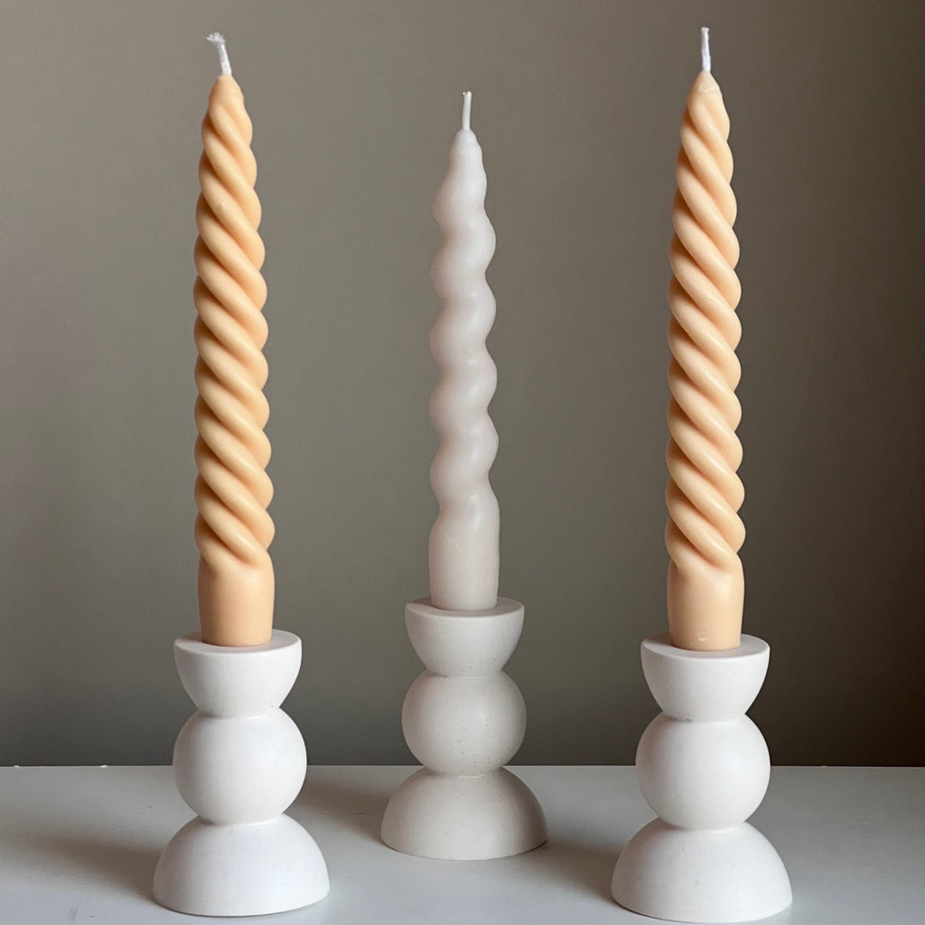 Round Jesmonite Candlestick Holder: Minimalist Table Decor
