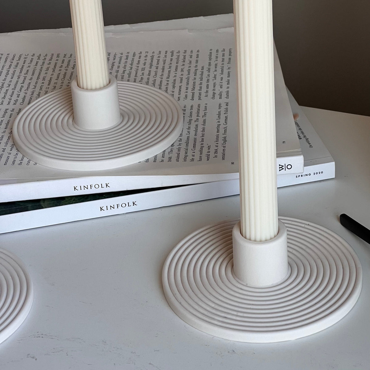Minimalist Jesmonite Candlestick Holder: Round Taper Candle Decor