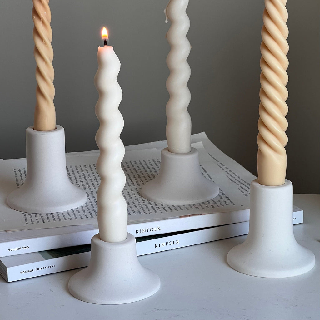 Round Jesmonite Candlestick Holder: Minimalist Table Decor