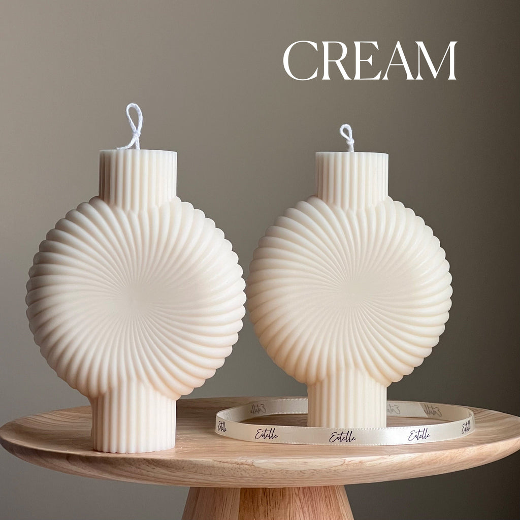 Bougie pilier en soya sculpturale : décor minimaliste pour la maison
