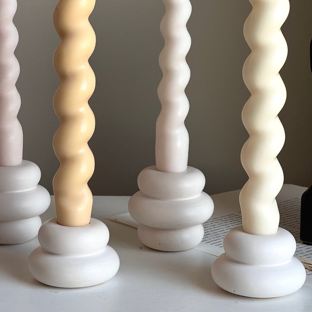 Donut Jesmonite Candlestick Holder: Minimalist Wedding Decor