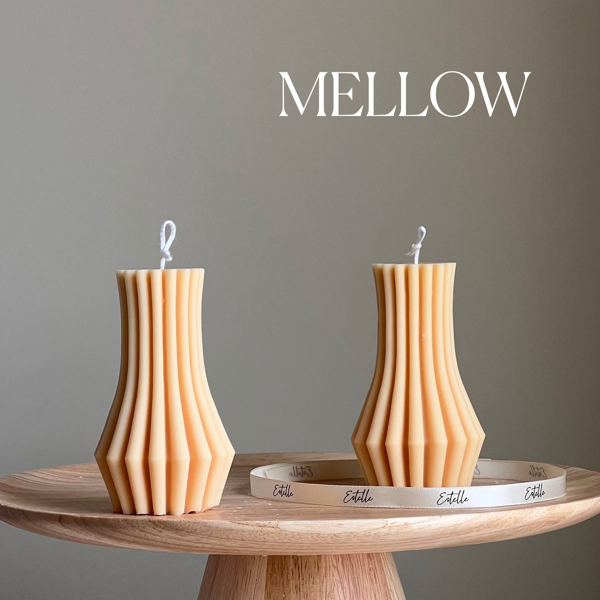 Bougie pilier en soya côtelée : décor sculptural pour la maison