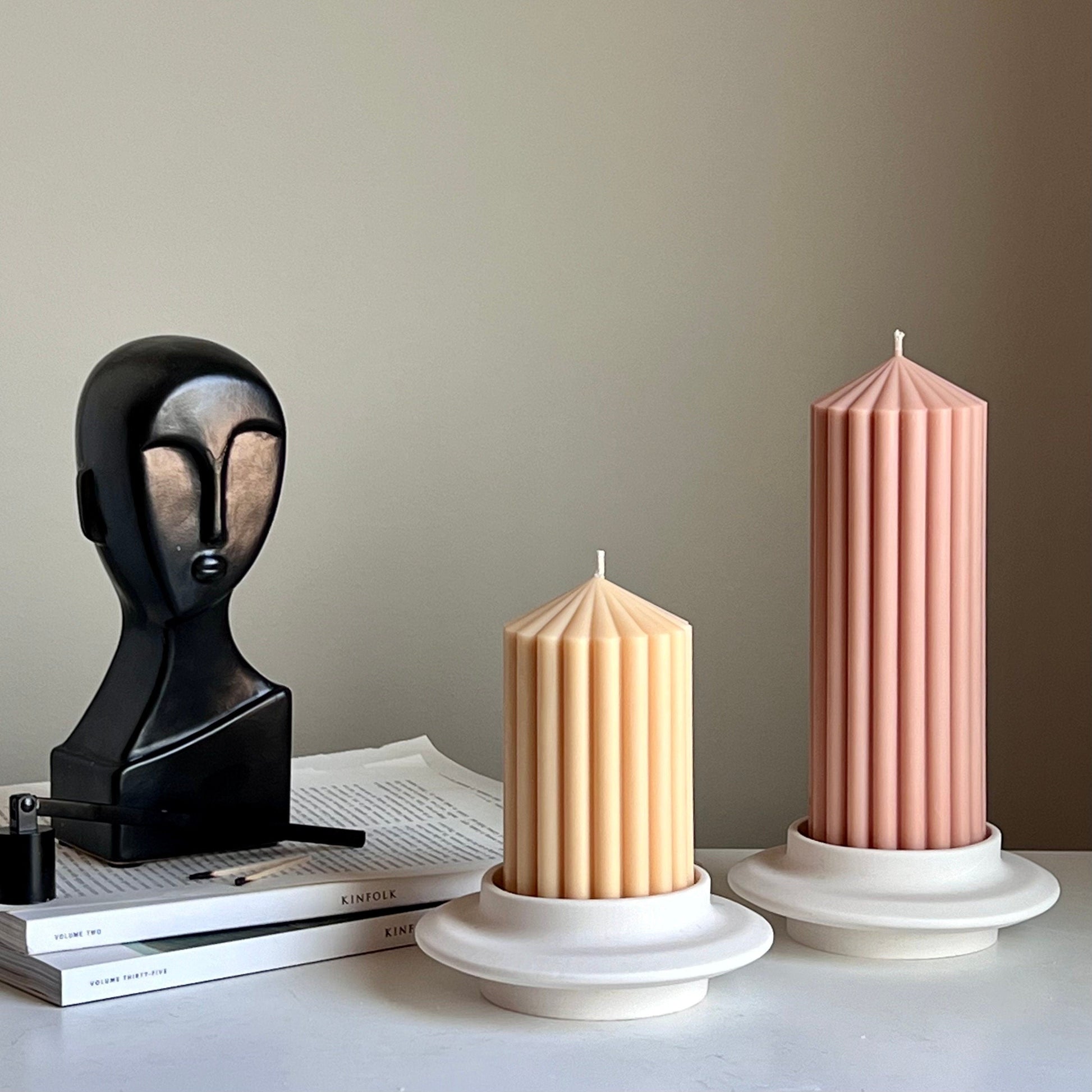 Handmade Jesmonite Round Pillar Candle Holder: Minimalist Wedding Decor