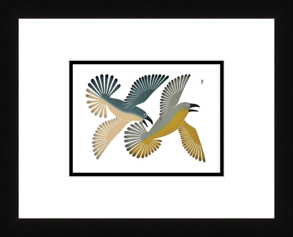 Dancing Ravens, 2003 (gravure sur pierre et pochoir) par Kenojuak Ashevak, carte d'art autochtone inuit, décor autochtone, carte d'art encadrée