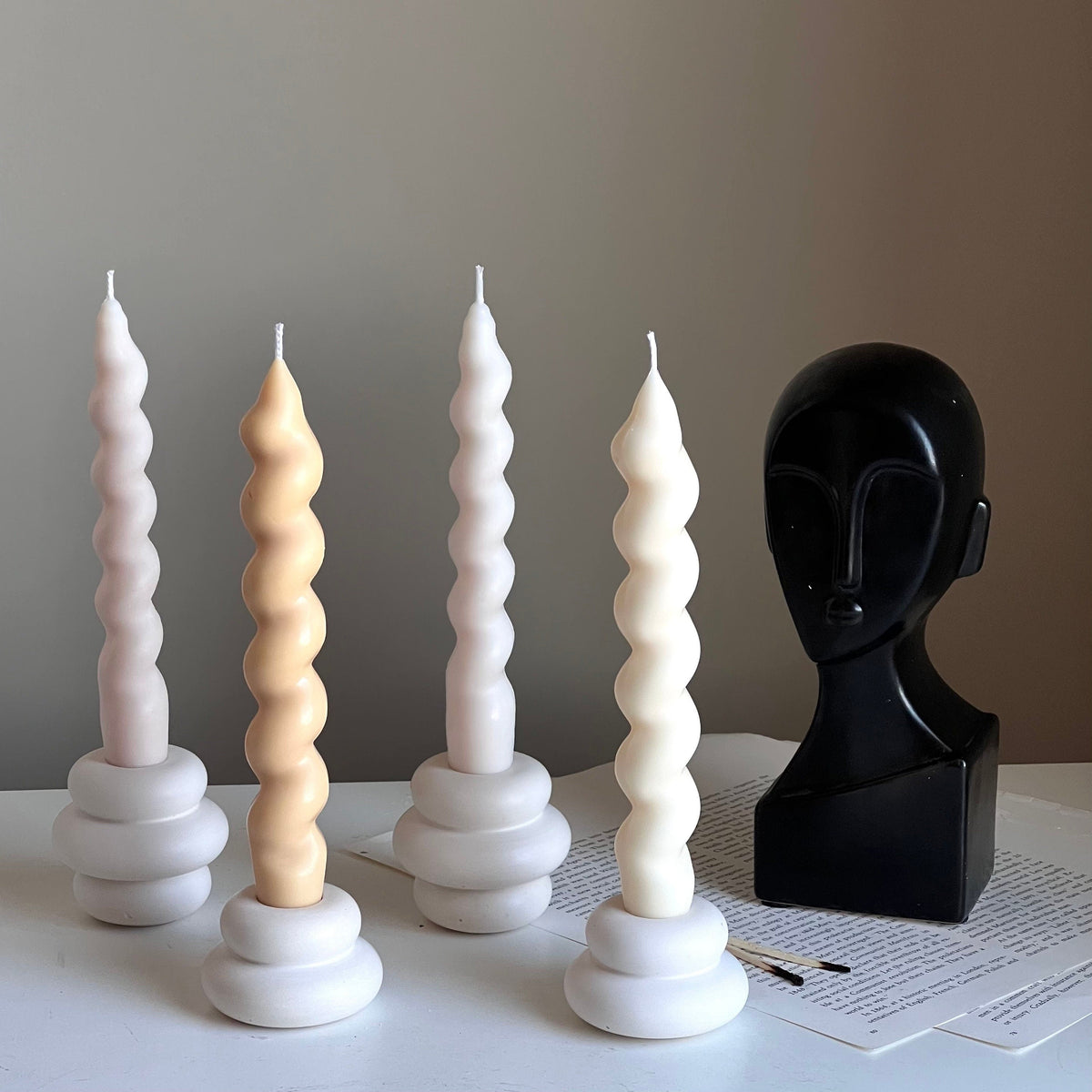 Donut Jesmonite Candlestick Holder: Minimalist Wedding Decor