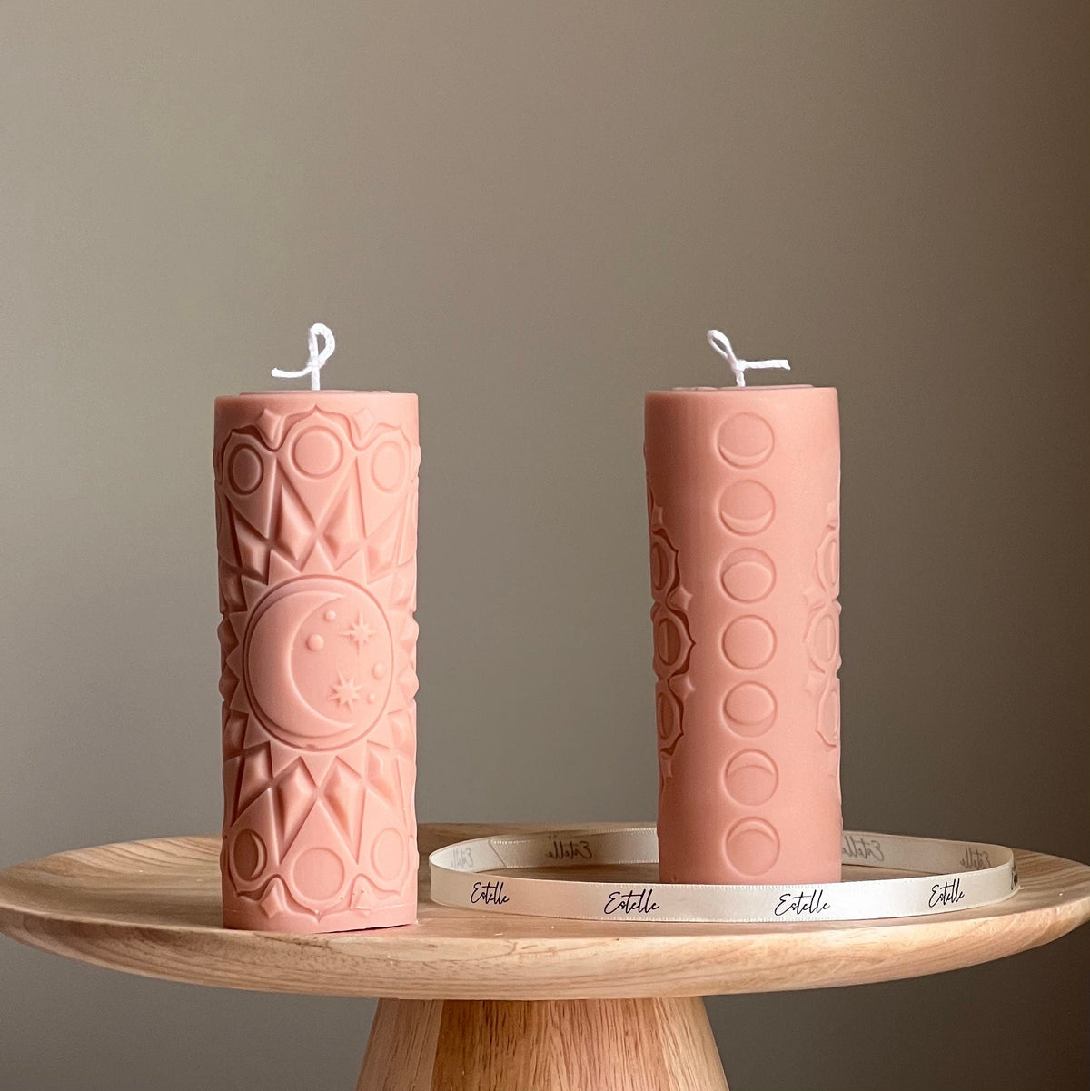 Bougie pilier mandala lune | bougie décorative en cire de soja fait main