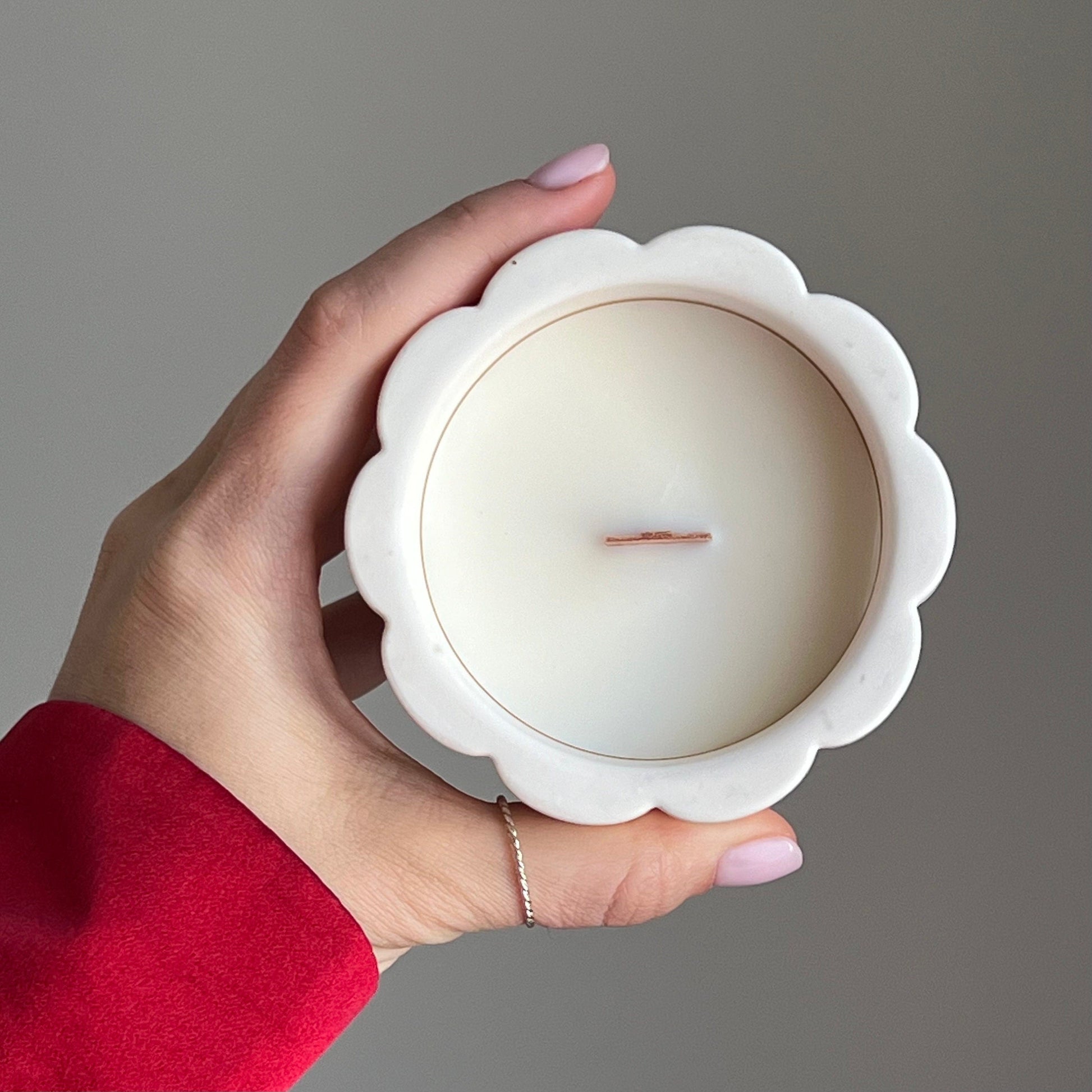 Handmade Flower Soy Wax Candle in Jesmonite Flower Jar with Wood Wick