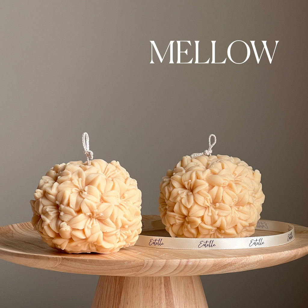 Chandelle boule de fleurs de lys en cire de soya | chandelle décorative faite main