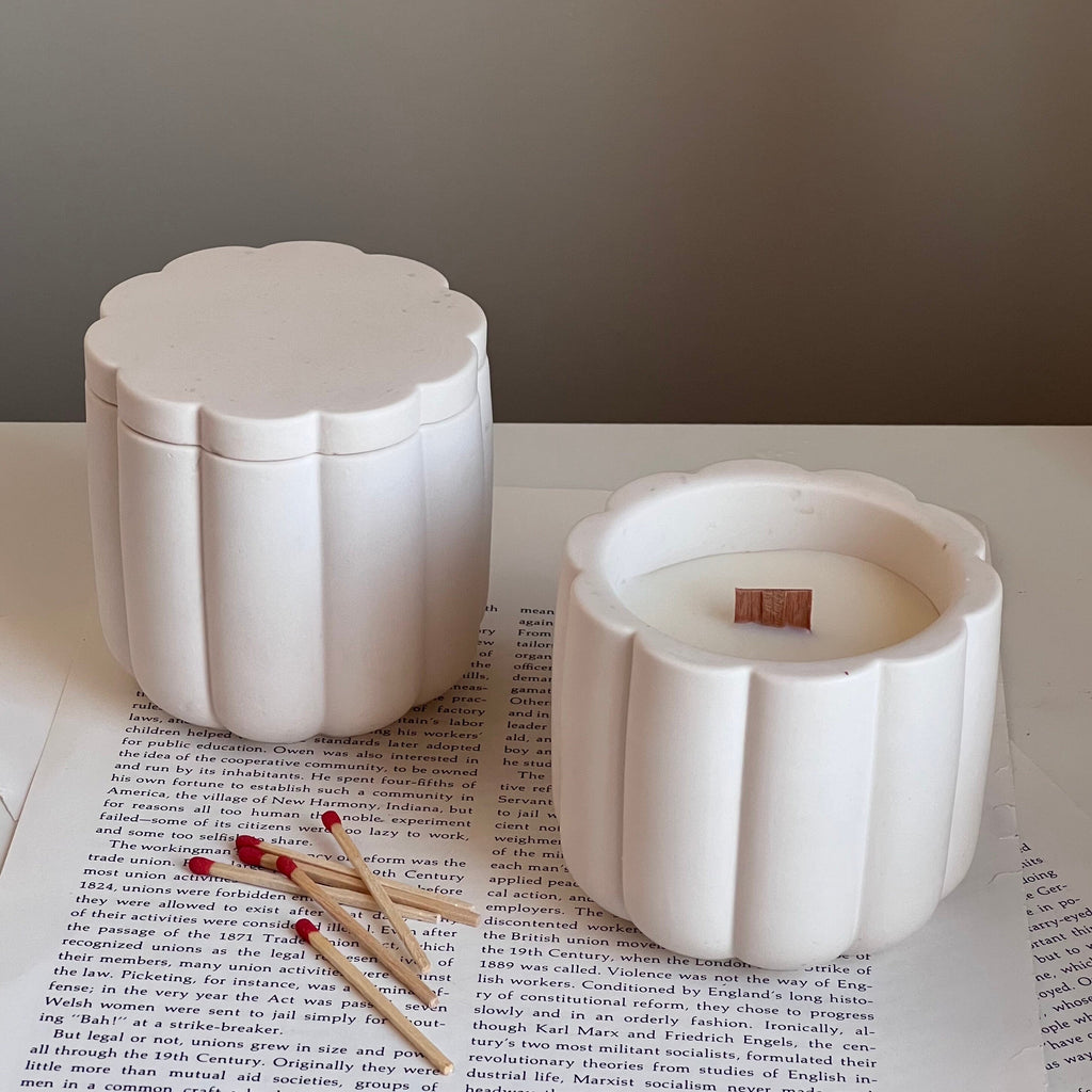 Handmade Flower Soy Wax Candle in Jesmonite Flower Jar with Wood Wick