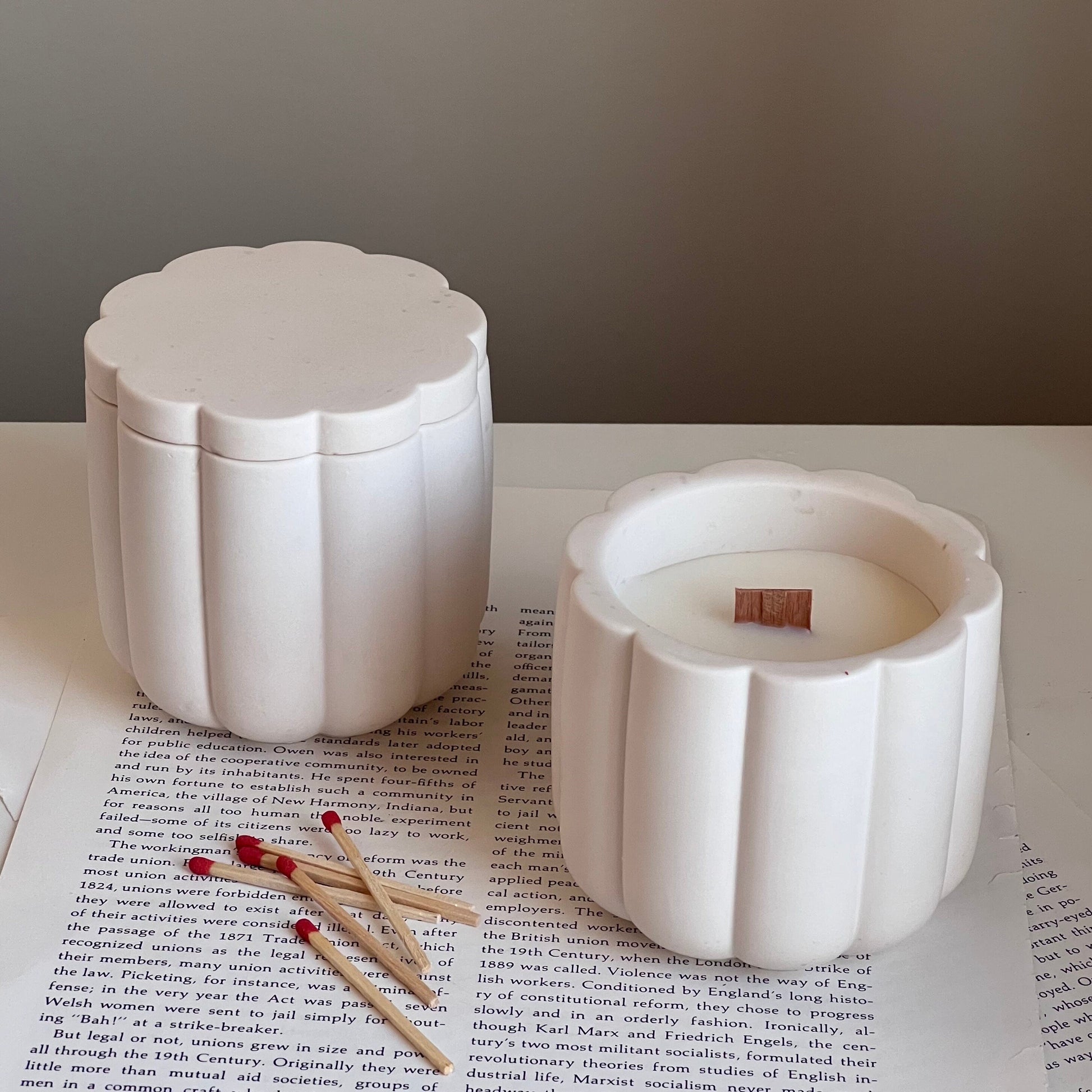 Handmade Flower Soy Wax Candle in Jesmonite Flower Jar with Wood Wick