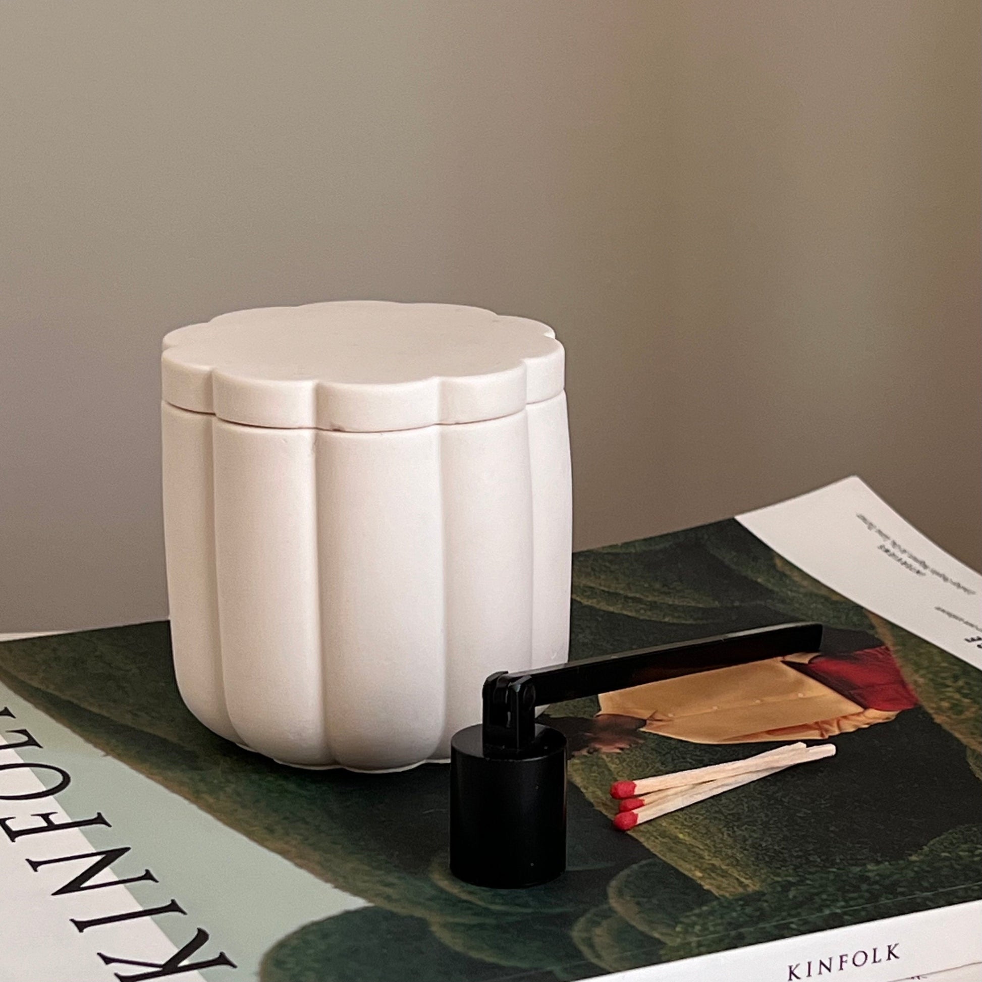 Handmade Flower Soy Wax Candle in Jesmonite Flower Jar with Wood Wick