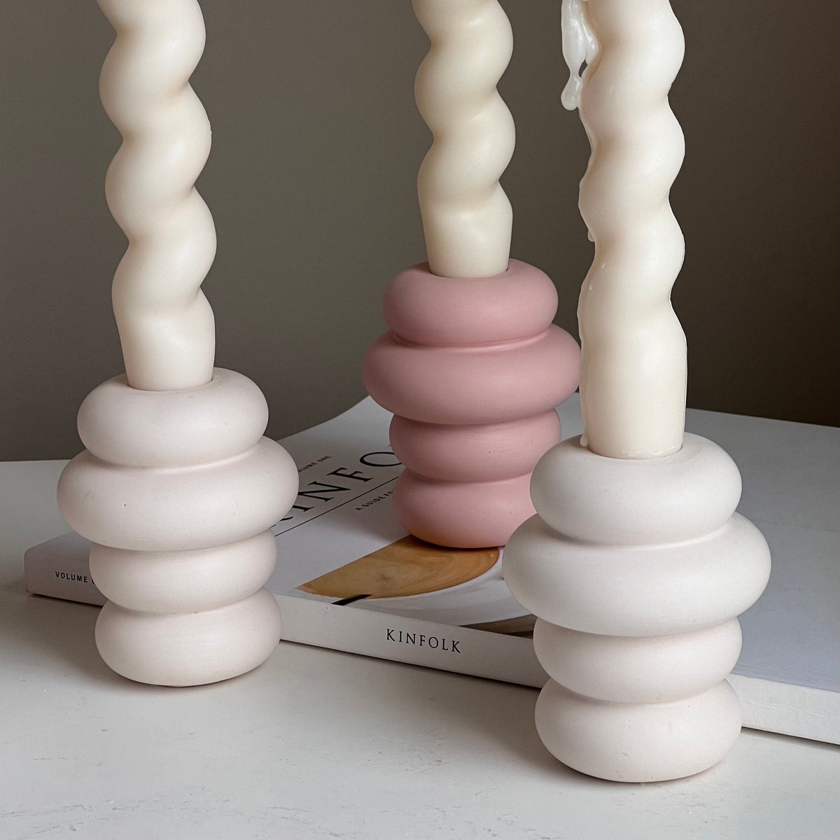 Donut Jesmonite Candlestick Holder: Minimalist Wedding Decor