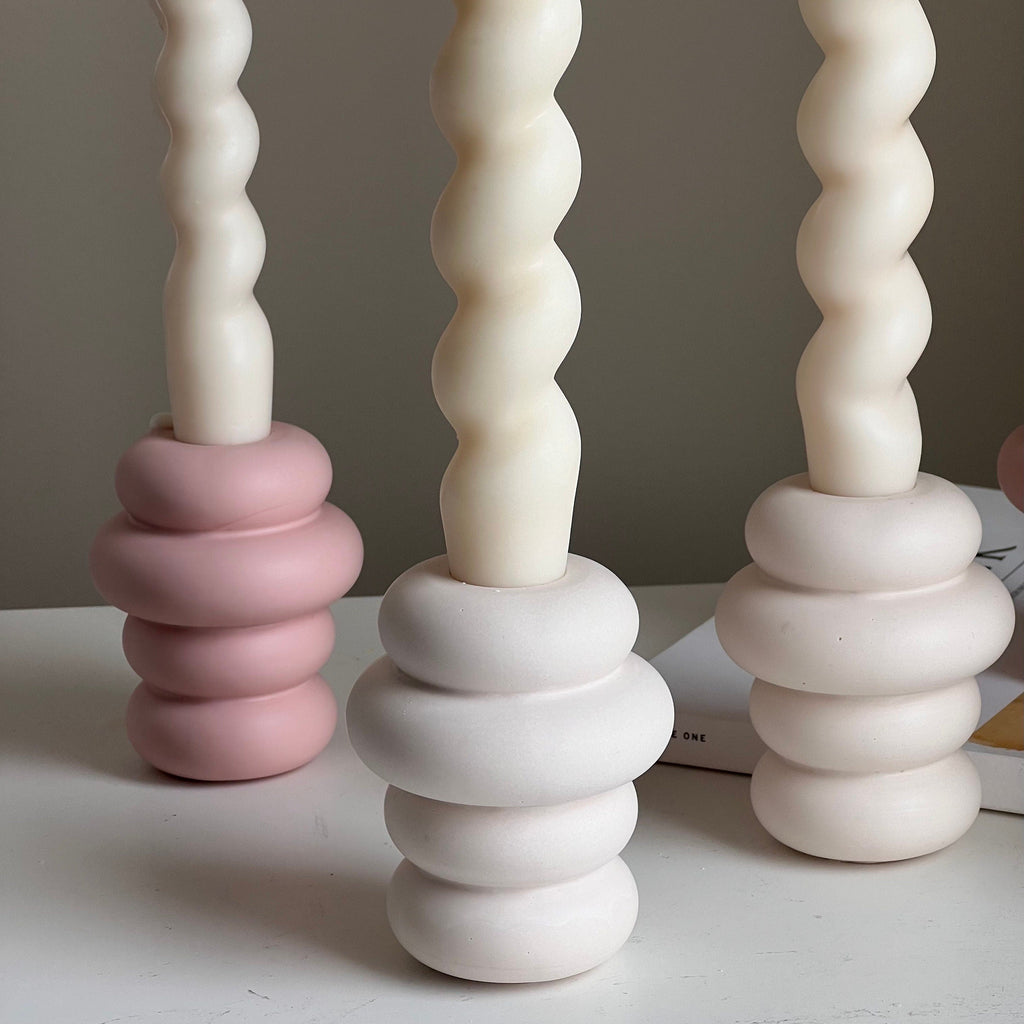 Donut Jesmonite Candlestick Holder: Minimalist Wedding Decor