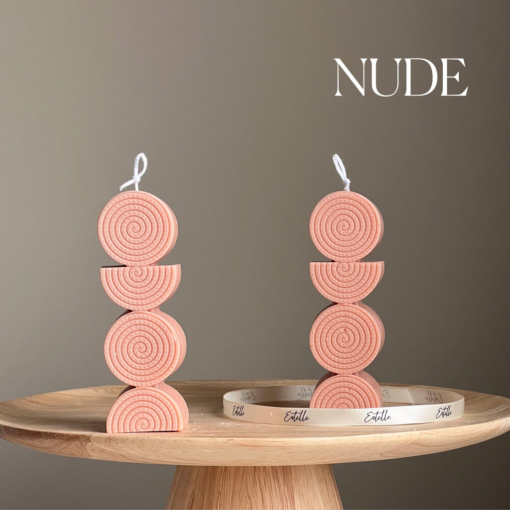 Bougie pilier en soya sculpturale : décor minimaliste pour la maison