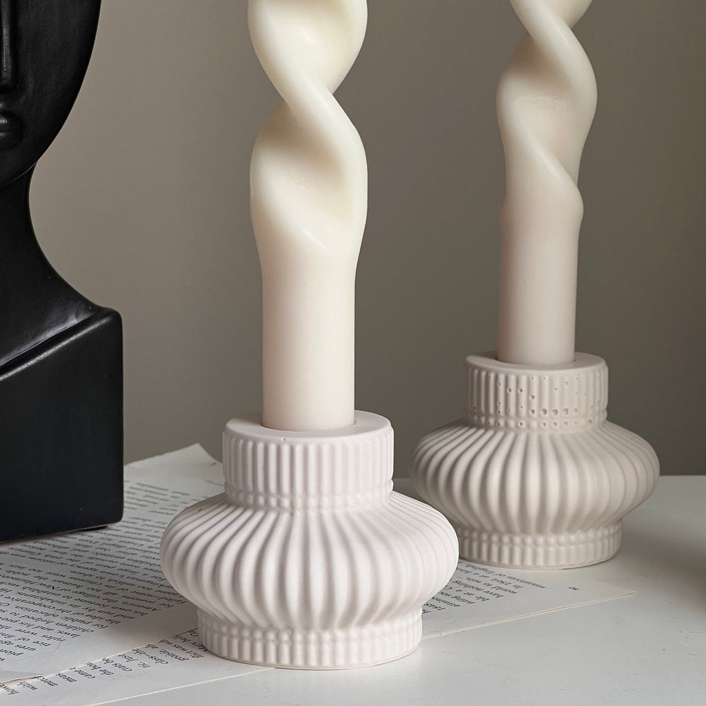 Ribbed Jesmonite Candlestick Holder: Minimalist Table Decor