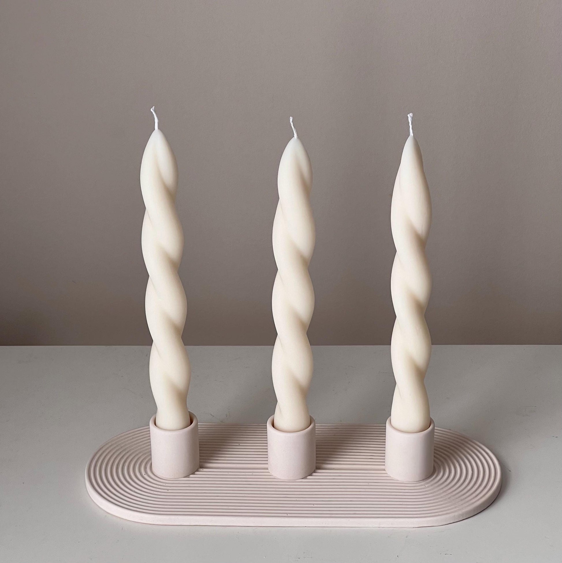 Geometric Jesmonite Candlestick Holder: Minimalist 3-Candle Centerpiece