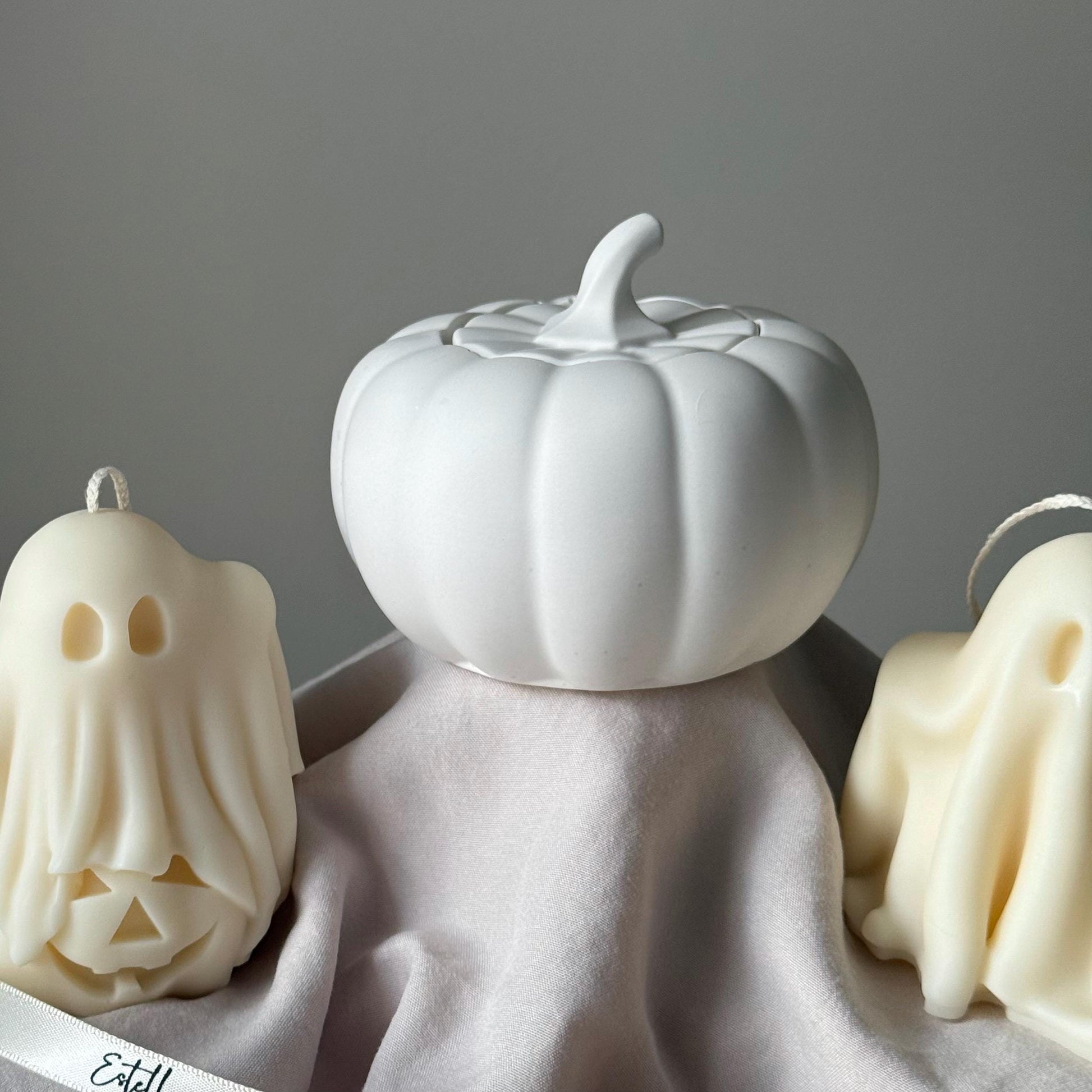 Pumpkin Jar Soy Wax Candle: Handmade Jesmonite Autumn Decor