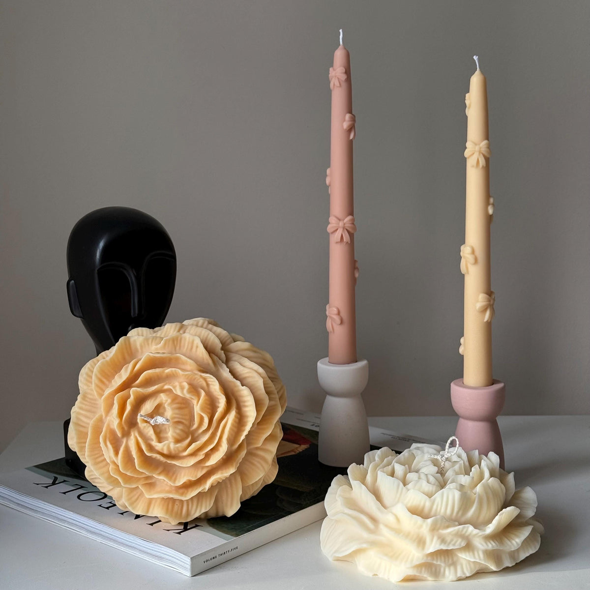 Grande chandelle en cire de soja Pivoine : chandelle sculpturale en forme de fleur