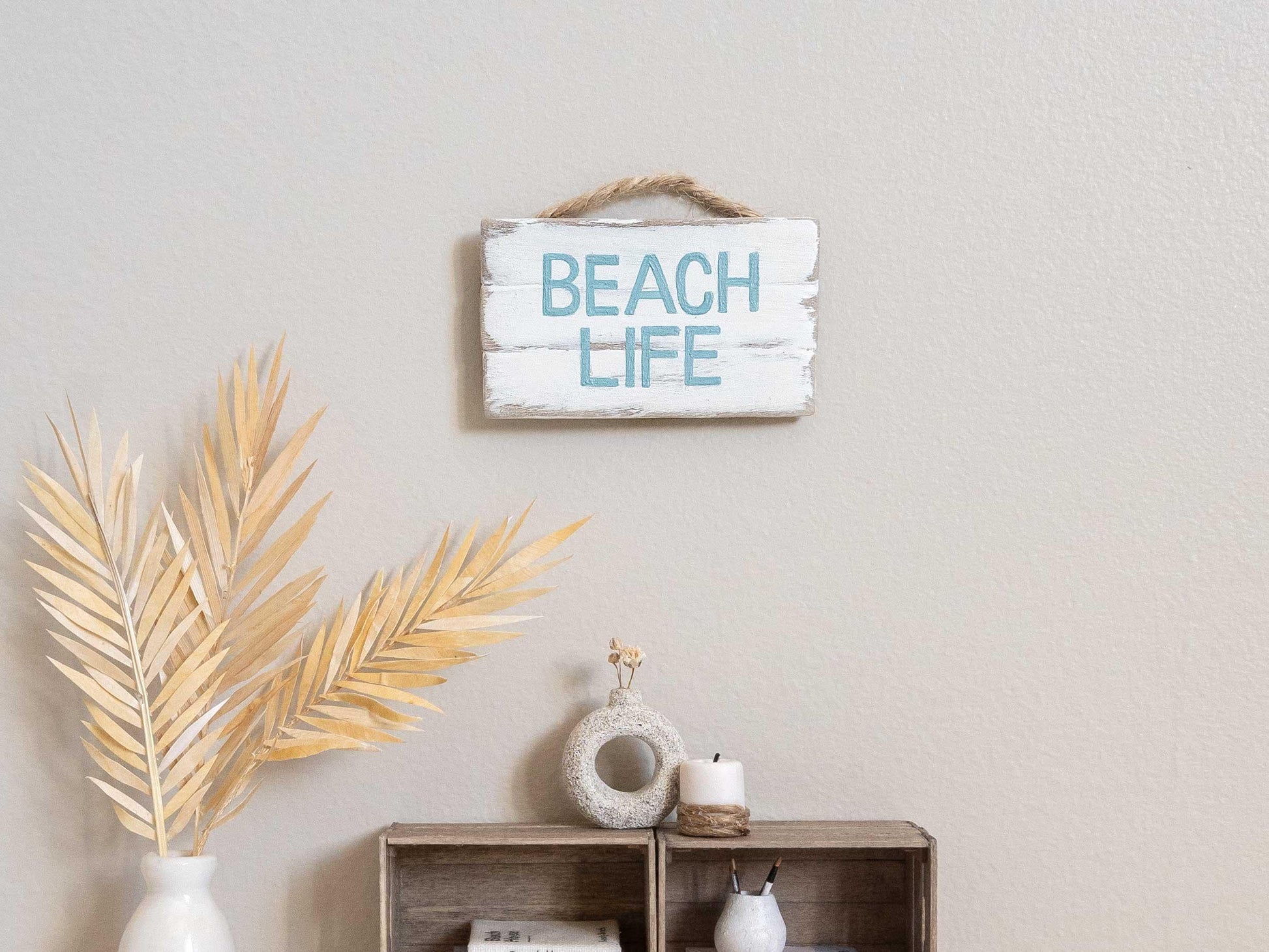 Panneau miniature en bois | Décoration de plage pour maison de poupée | Décoration côtière | Panneau de plage rustique à l'échelle 1:12