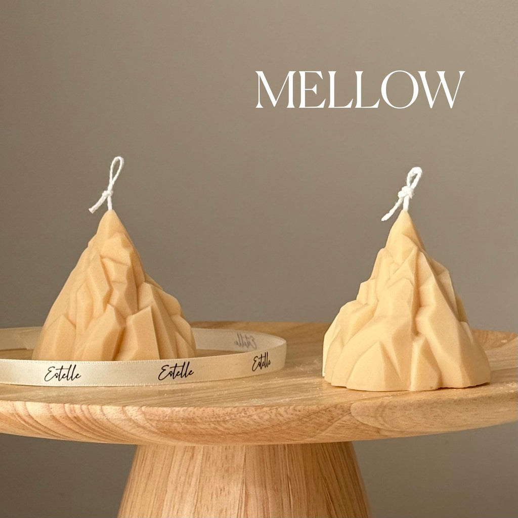 Chandelle montagne en cire de soya coulée à la main : décor sculptural pour la maison