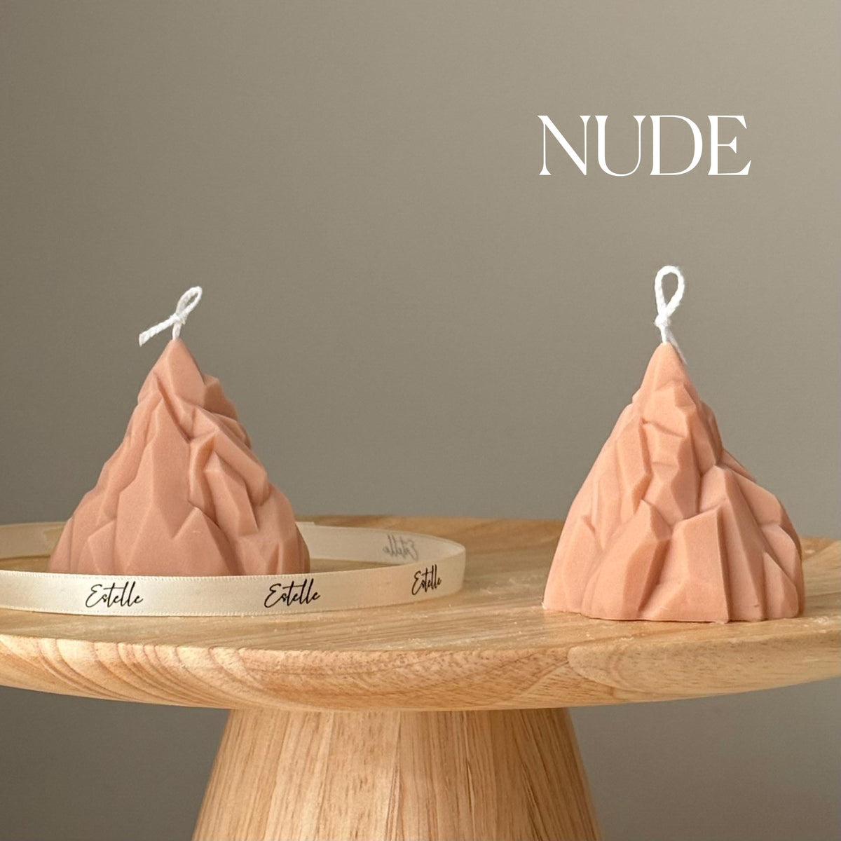 Chandelle montagne en cire de soya coulée à la main : décor sculptural pour la maison