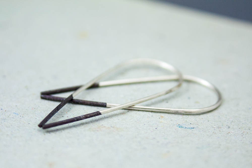 Boucles d'oreilles minimalistes, boucles d'oreilles à enfiler tendance, cadeau pour petite amie, cadeau de Noël, boucles d'oreilles légères, boucles d'oreilles en argent écologique