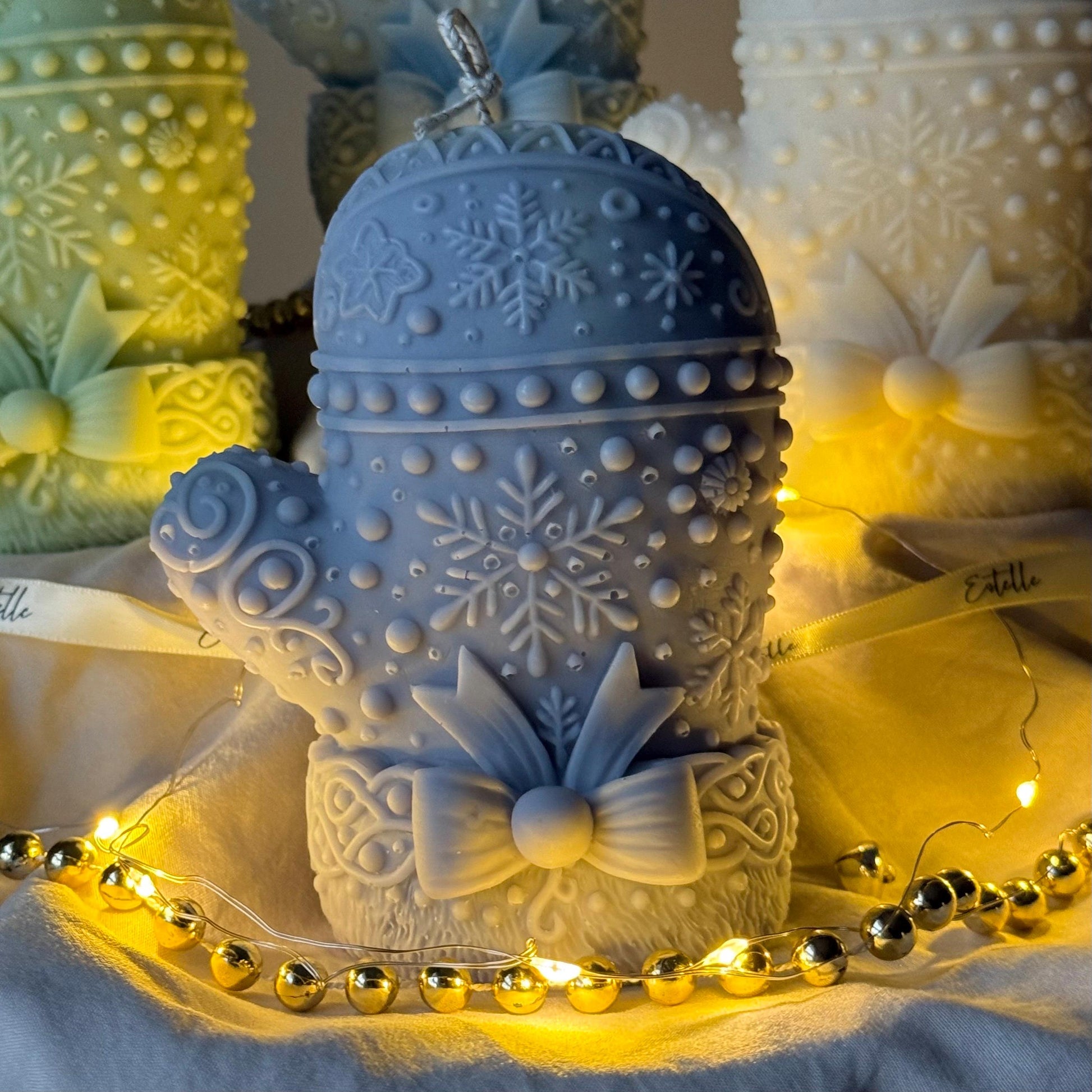 Hand Poured Christmas Mitten Candle: Festive Soy Decor