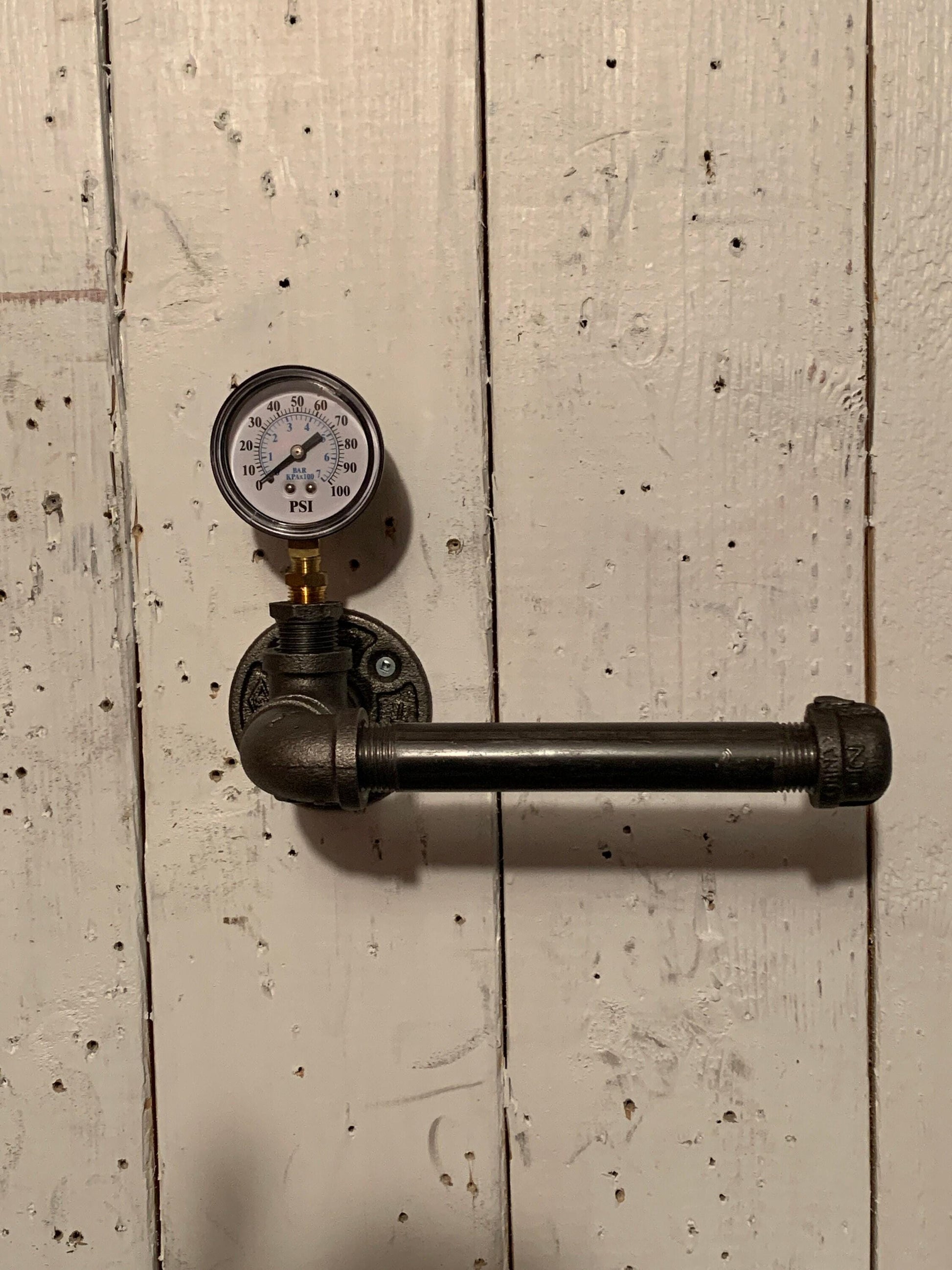 Porte-rouleau de papier toilette style steampunk avec valve de pression - Porte-essuie-mains