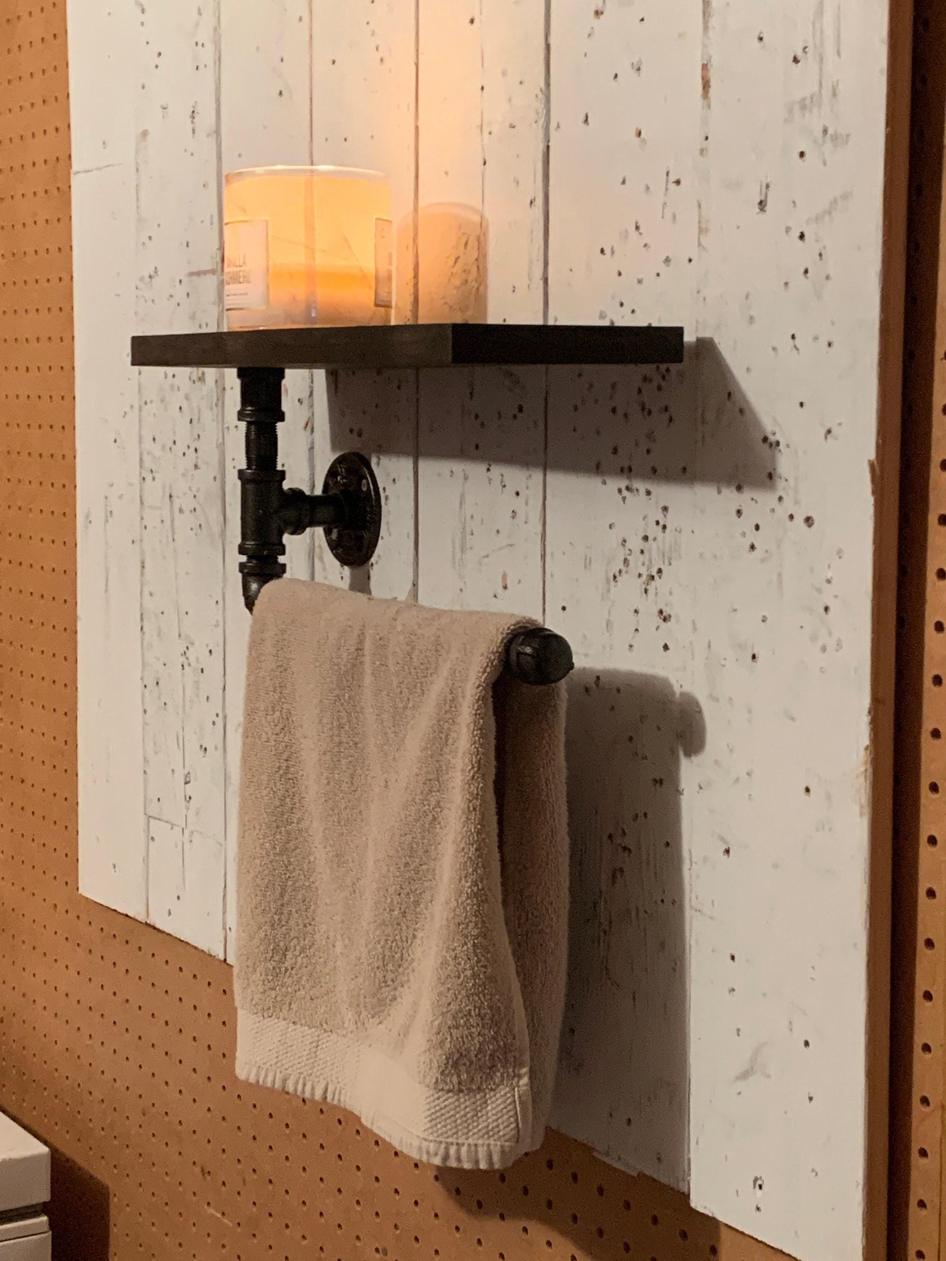 Porte-serviettes au design industriel