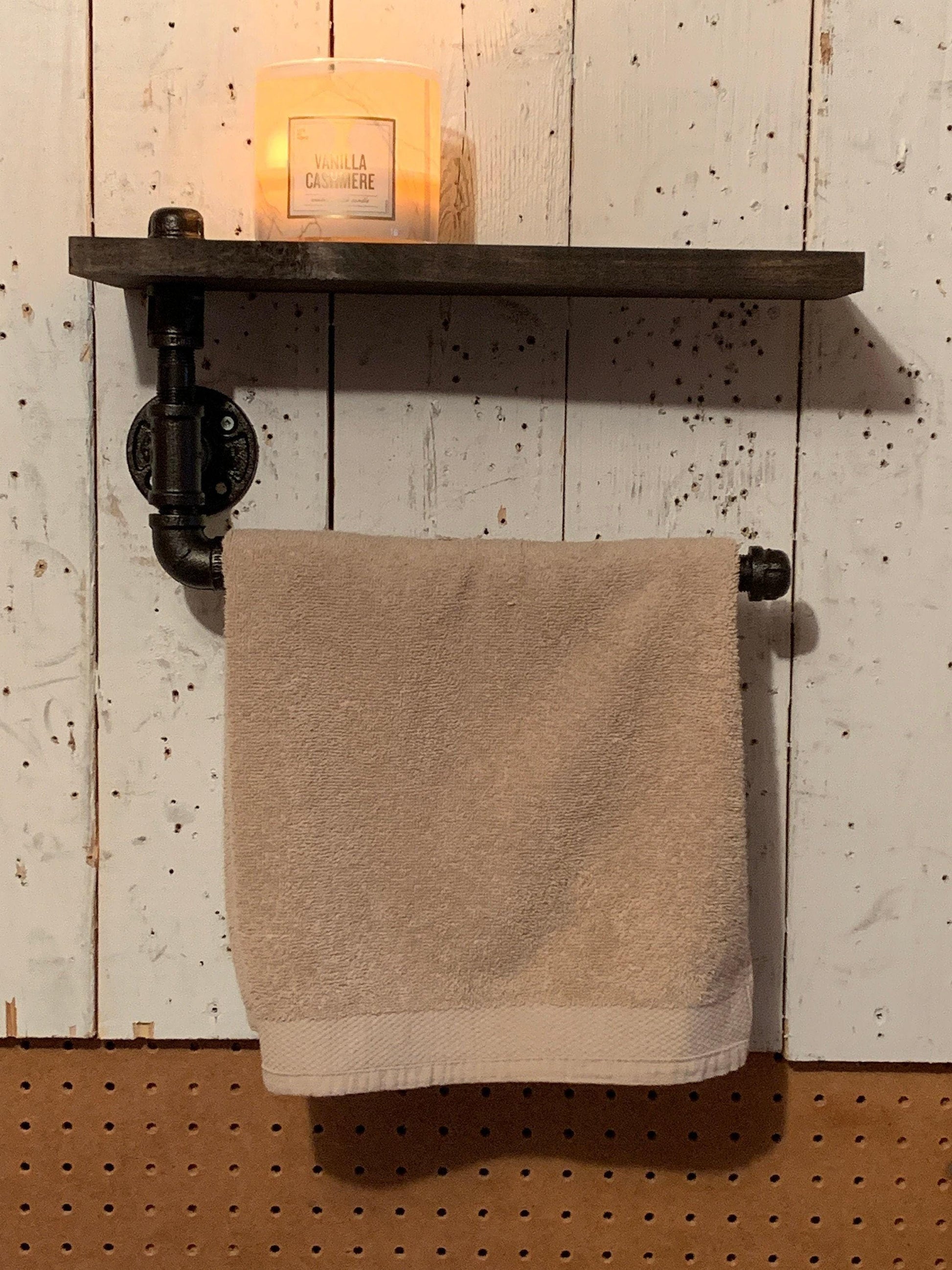 Porte-serviettes au design industriel