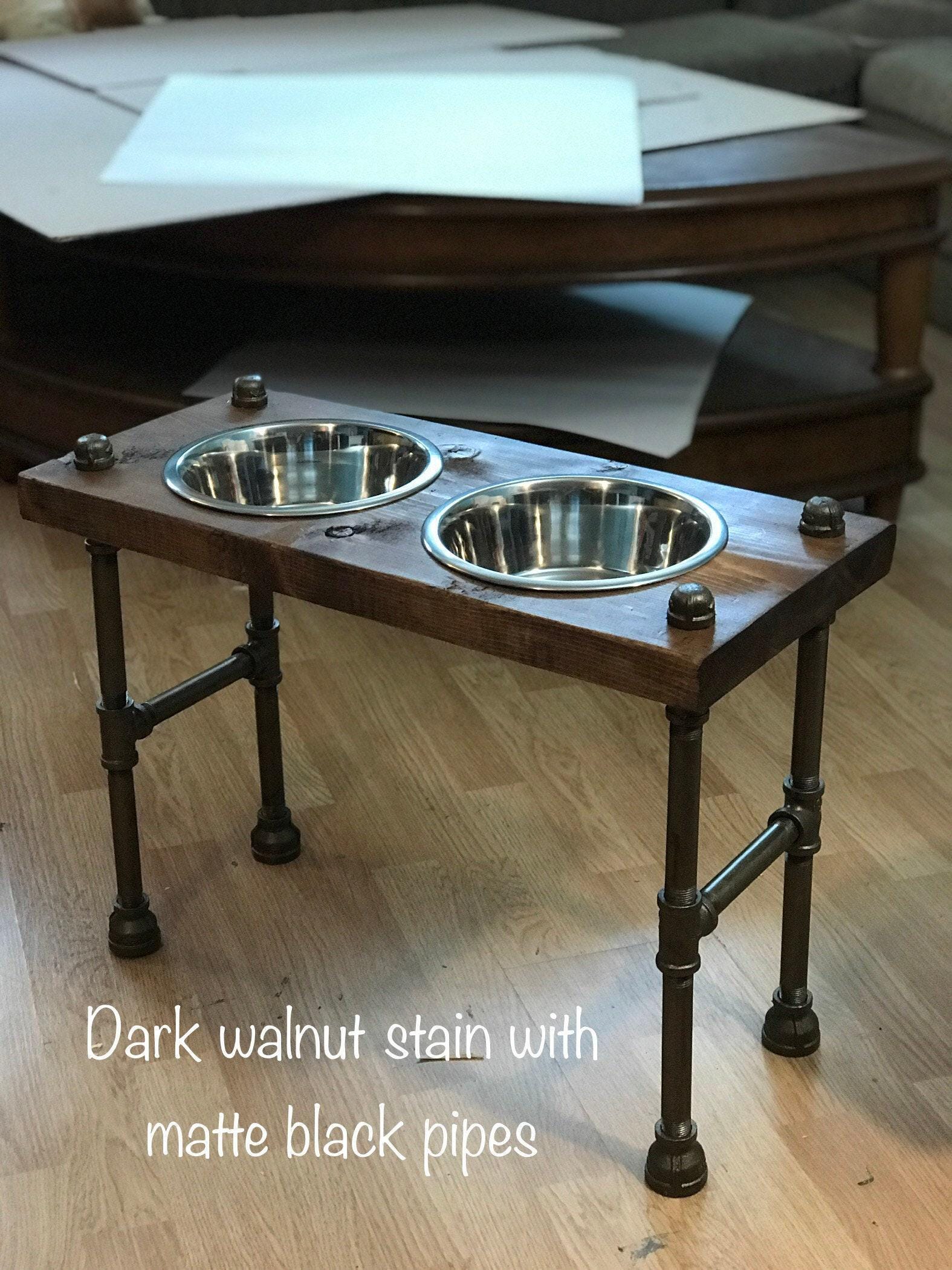 Support de gamelle surélevé pour chien de très grande taille - Support de gamelle de style industriel | Mangeoire pour chien de style steampunk - Personnalisation gratuite incluse