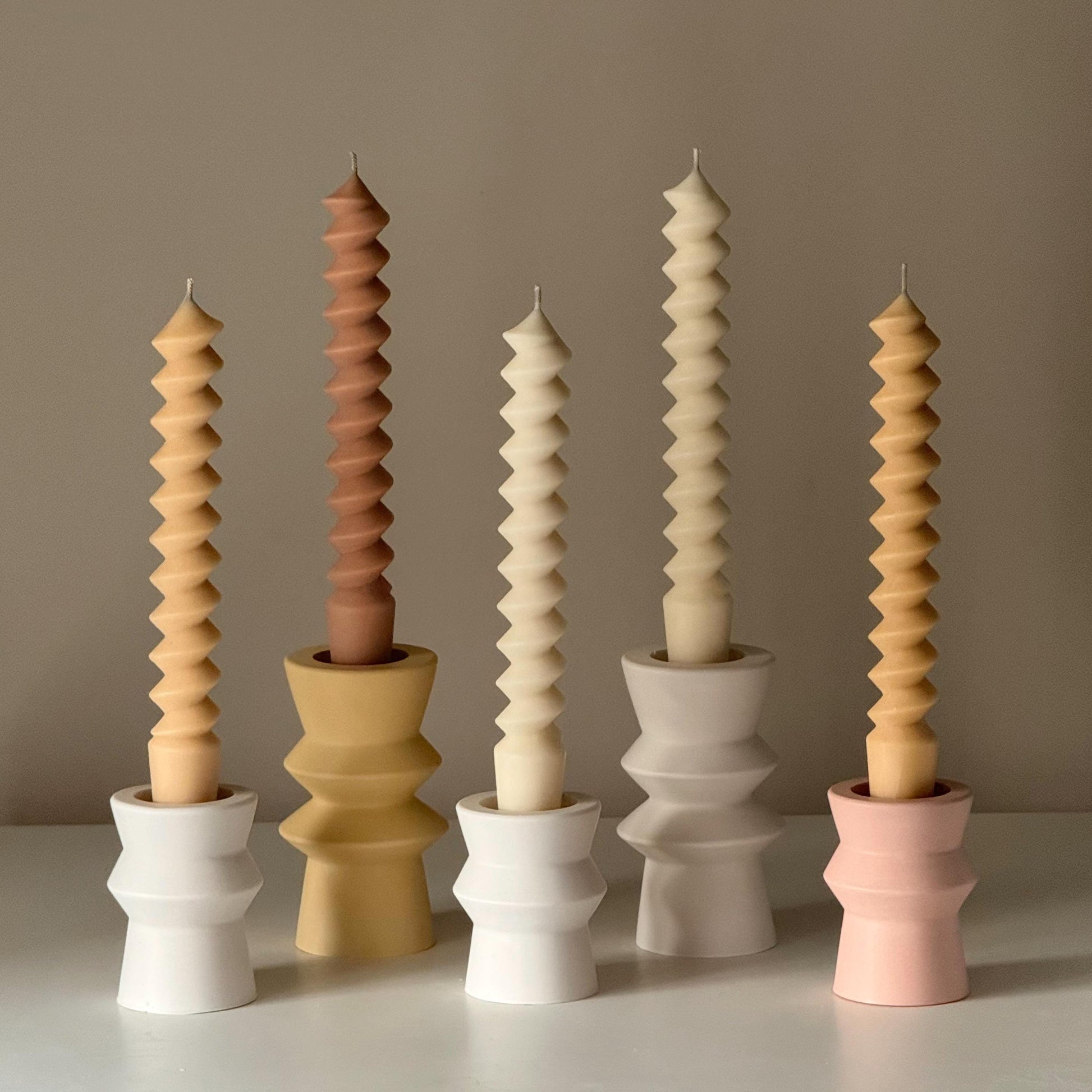 Spiral Column Candlestick Holder: Minimalist Wedding Decor