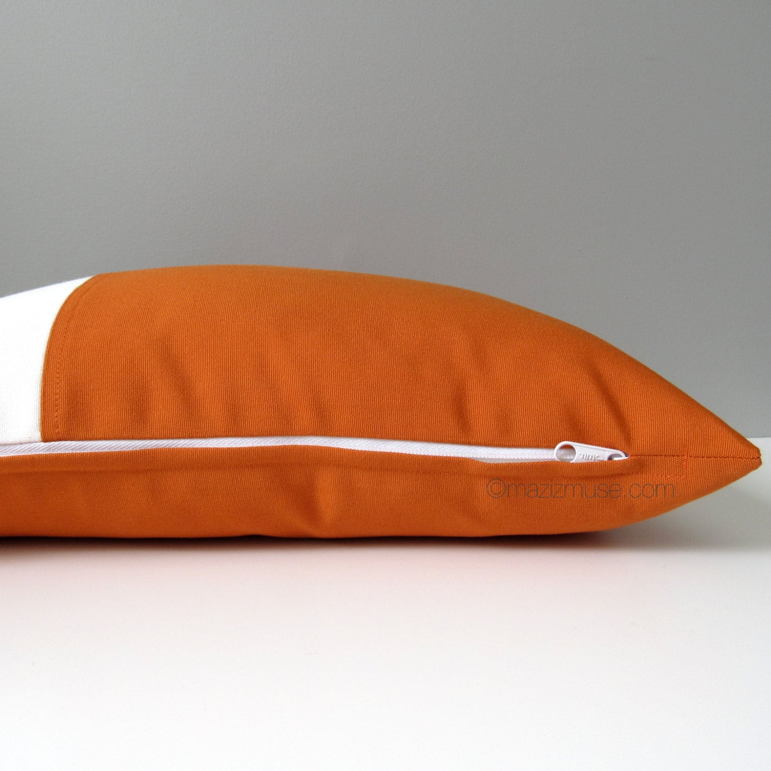 Housse de coussin d'extérieur orange moderne, housse de coussin décorative toscane Sunbrella