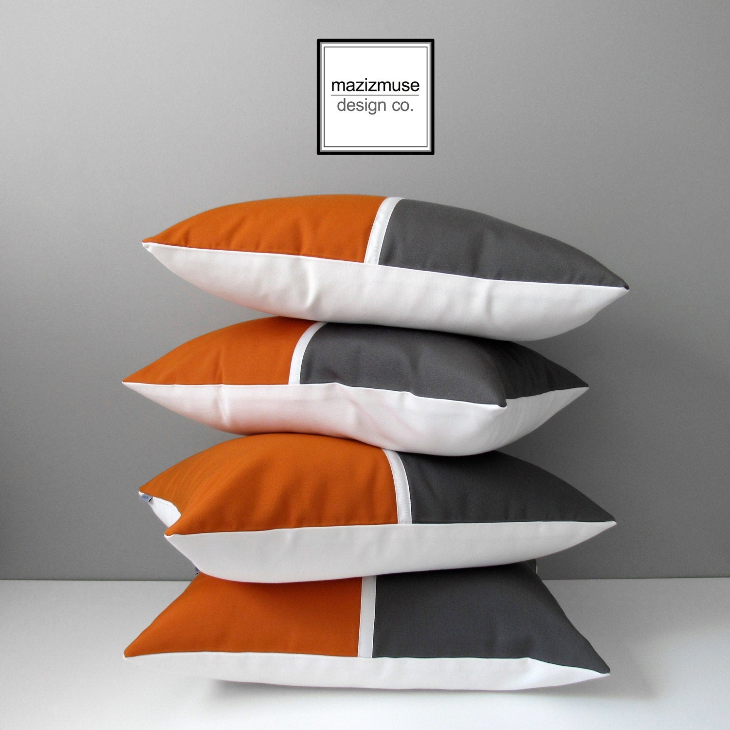Housse de coussin d'extérieur Sunbrella orange et gris, style moderne du milieu du siècle