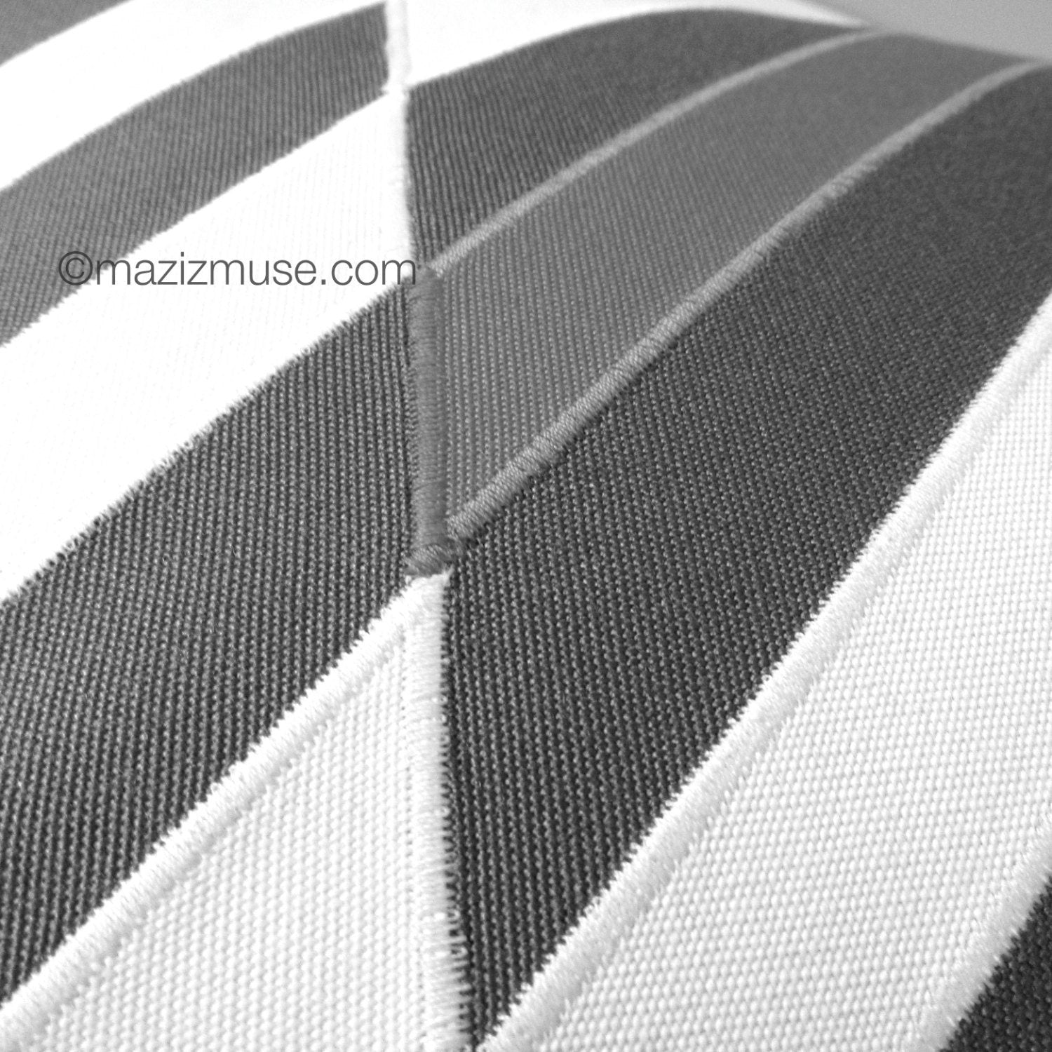 Housse de coussin décorative d'extérieur vert citron et gris, coussins Sunbrella modernes