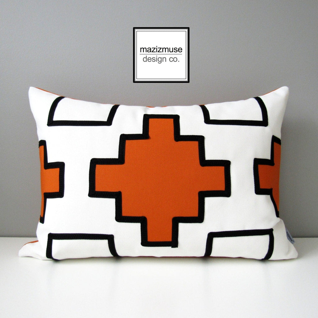Housse de coussin décorative d'extérieur noire et vert citron, housse de coussin Sunbrella géométrique moderne