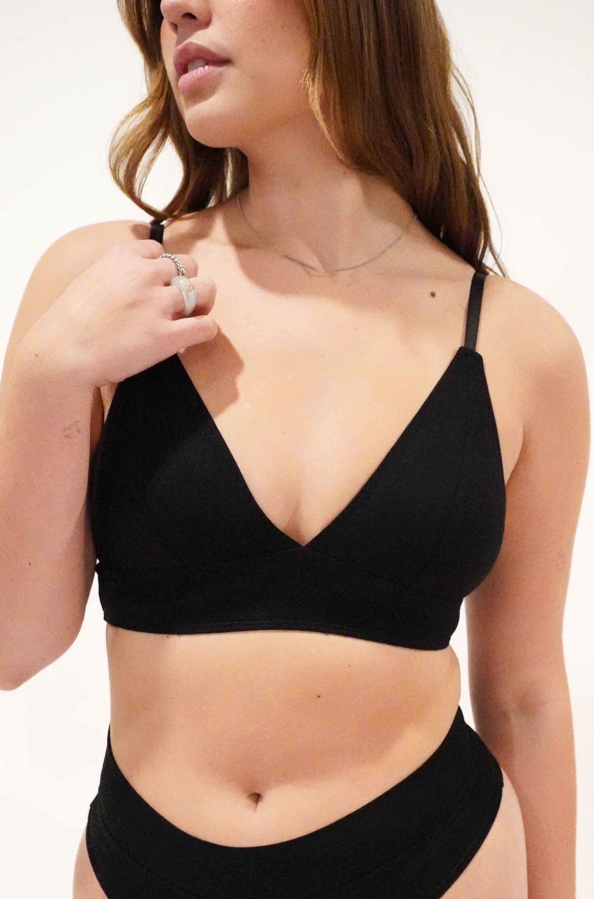 Supportive Bandeau Bralette - Black