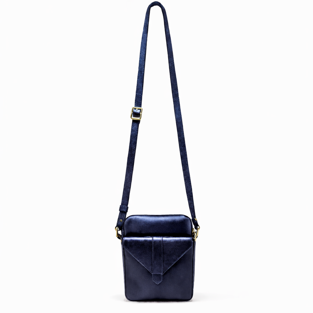 Small Navy Blue Leather Bag — Nadine