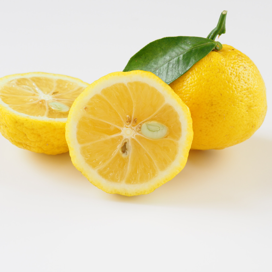 Sels de bain roses de l'Himalaya au yuzu