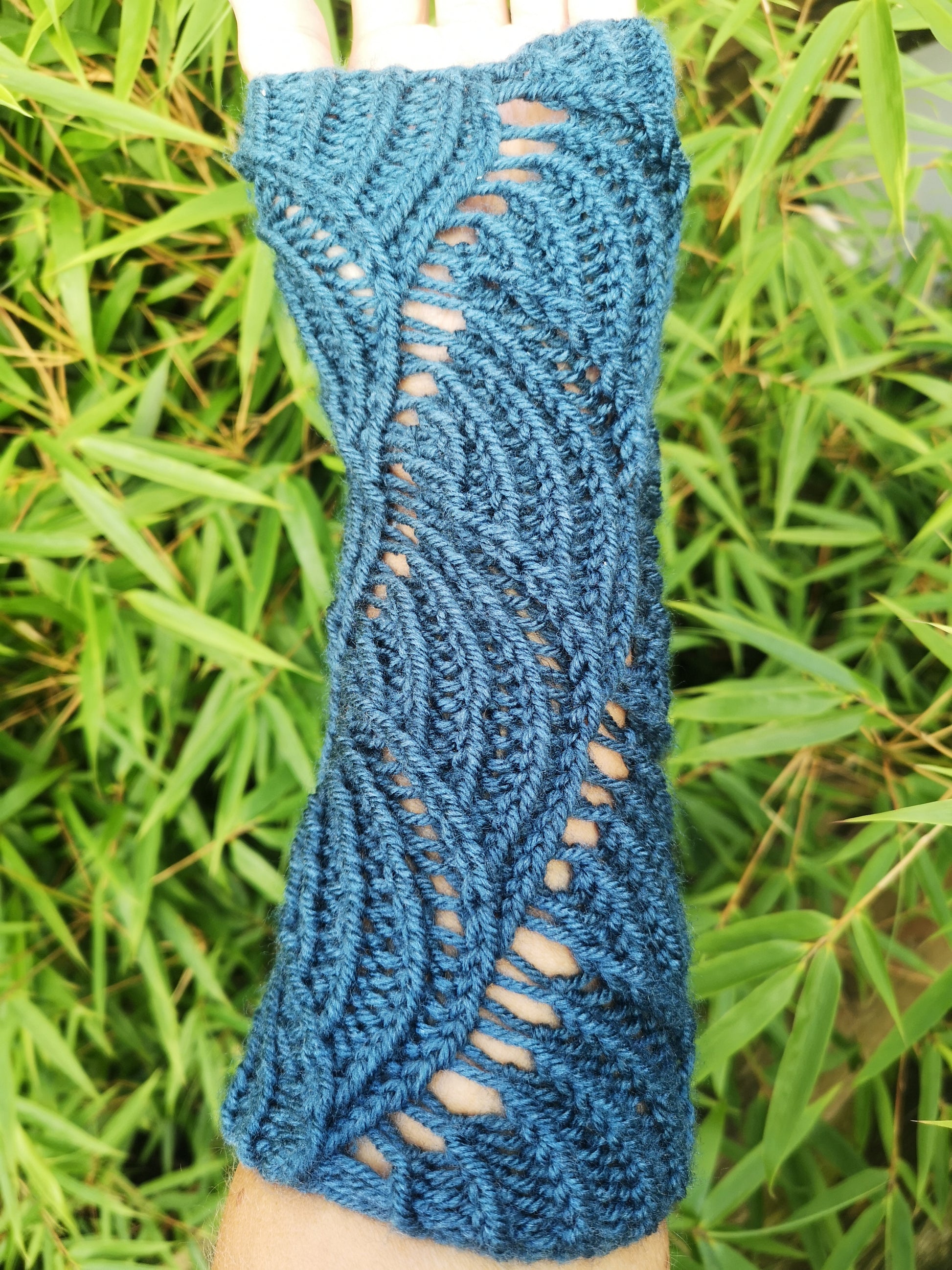Peacock Blue Waves Hand Knit Fingerless Armwarmer
