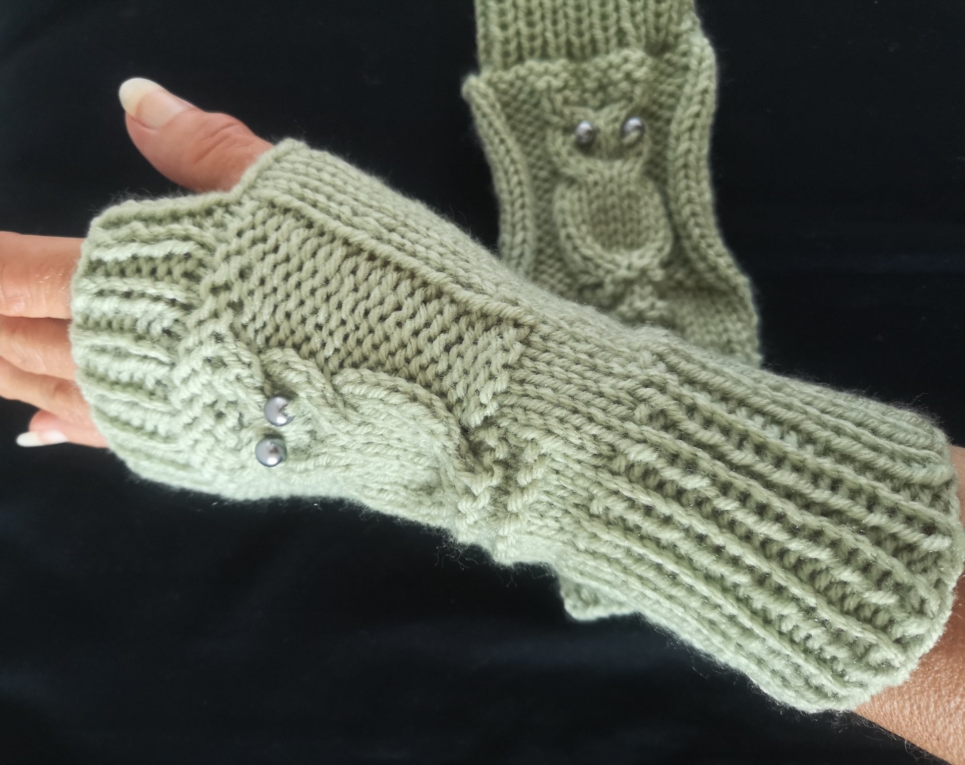 Owl Hooter Night Bird Knit Fingerless Gloves Mittens