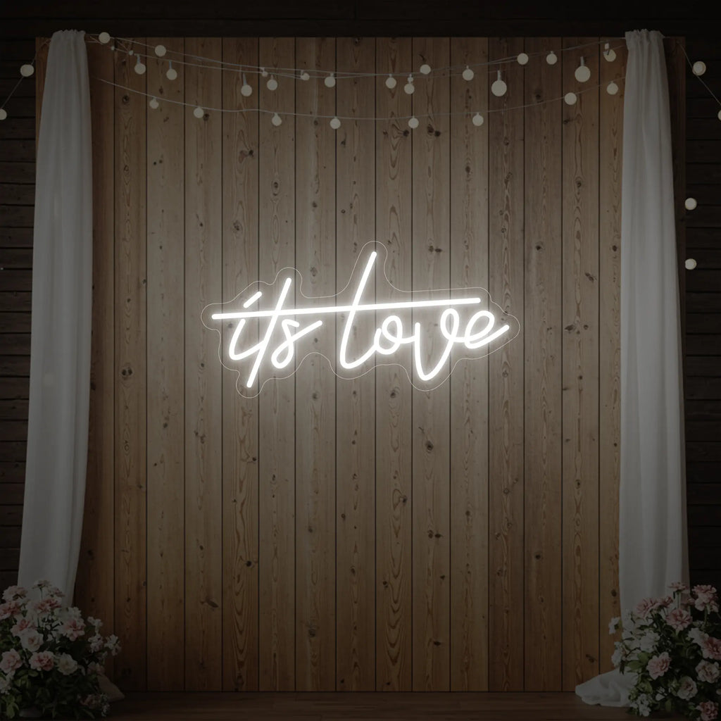 Enseigne lumineuse « C'est l'amour »
