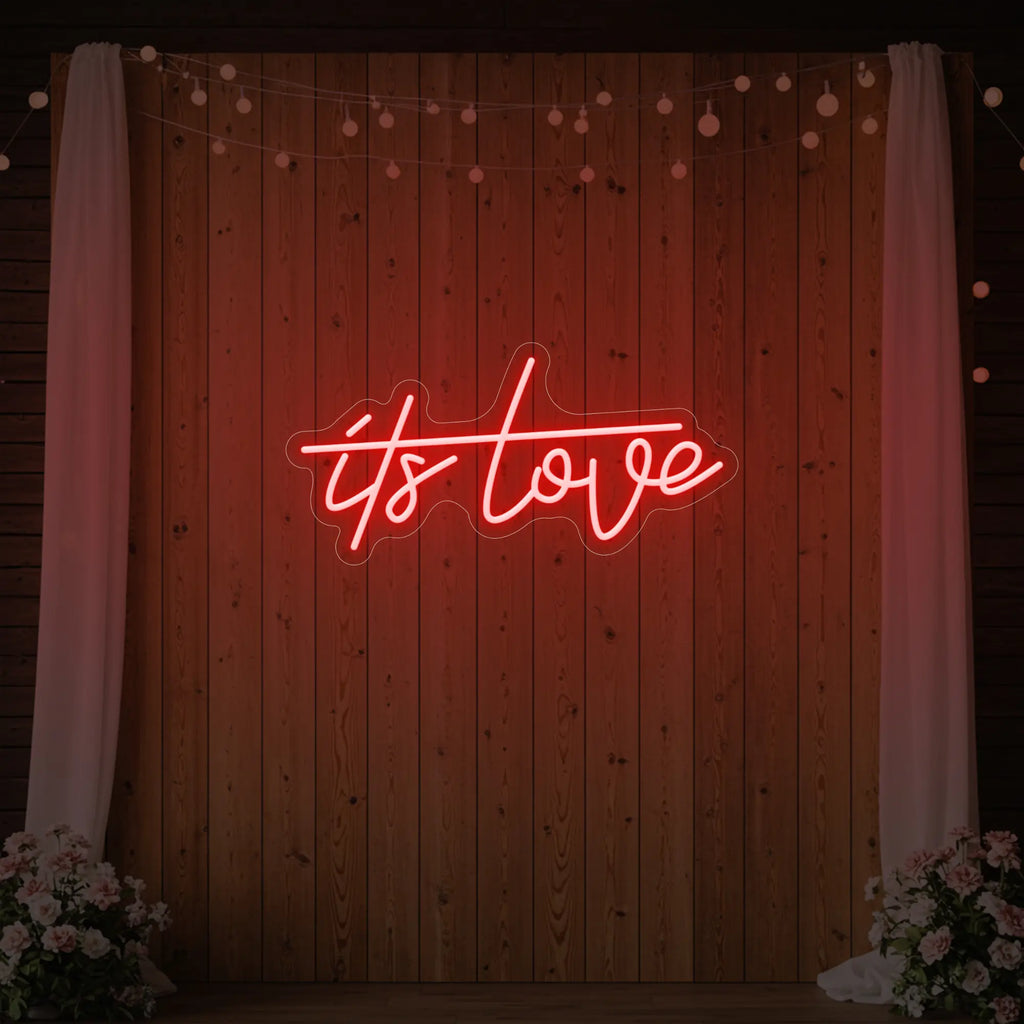 Enseigne lumineuse « C'est l'amour »