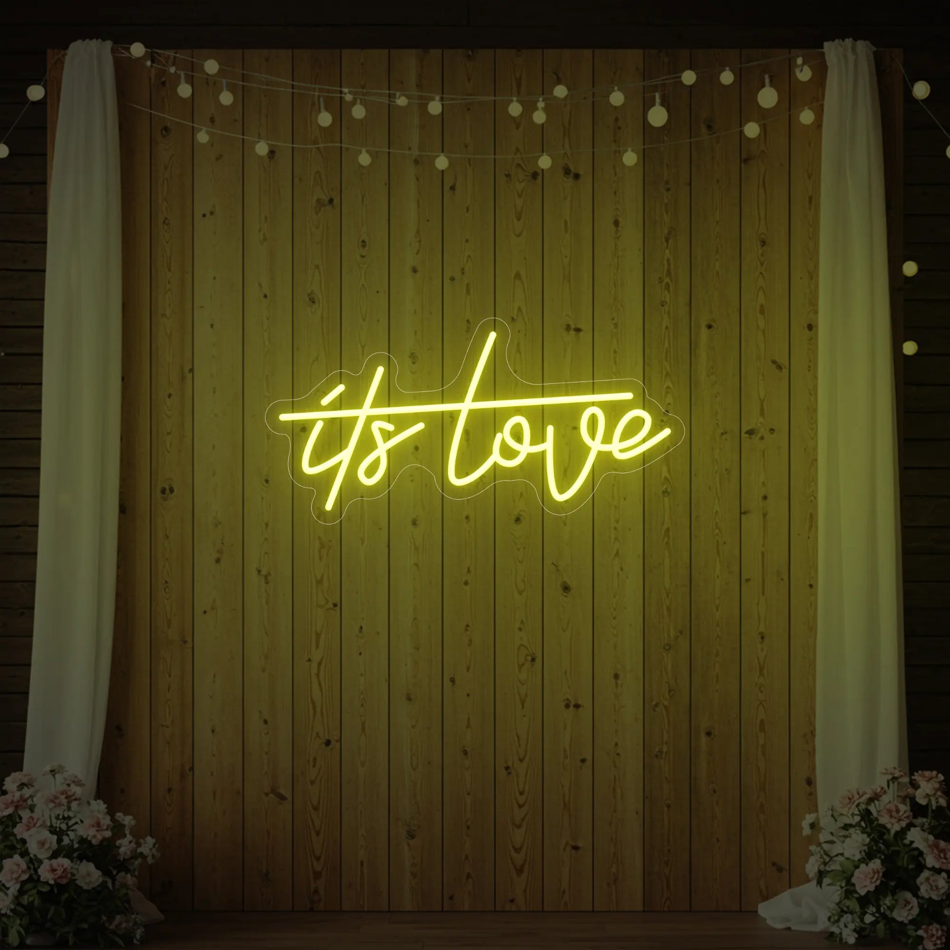 Enseigne lumineuse « C'est l'amour »