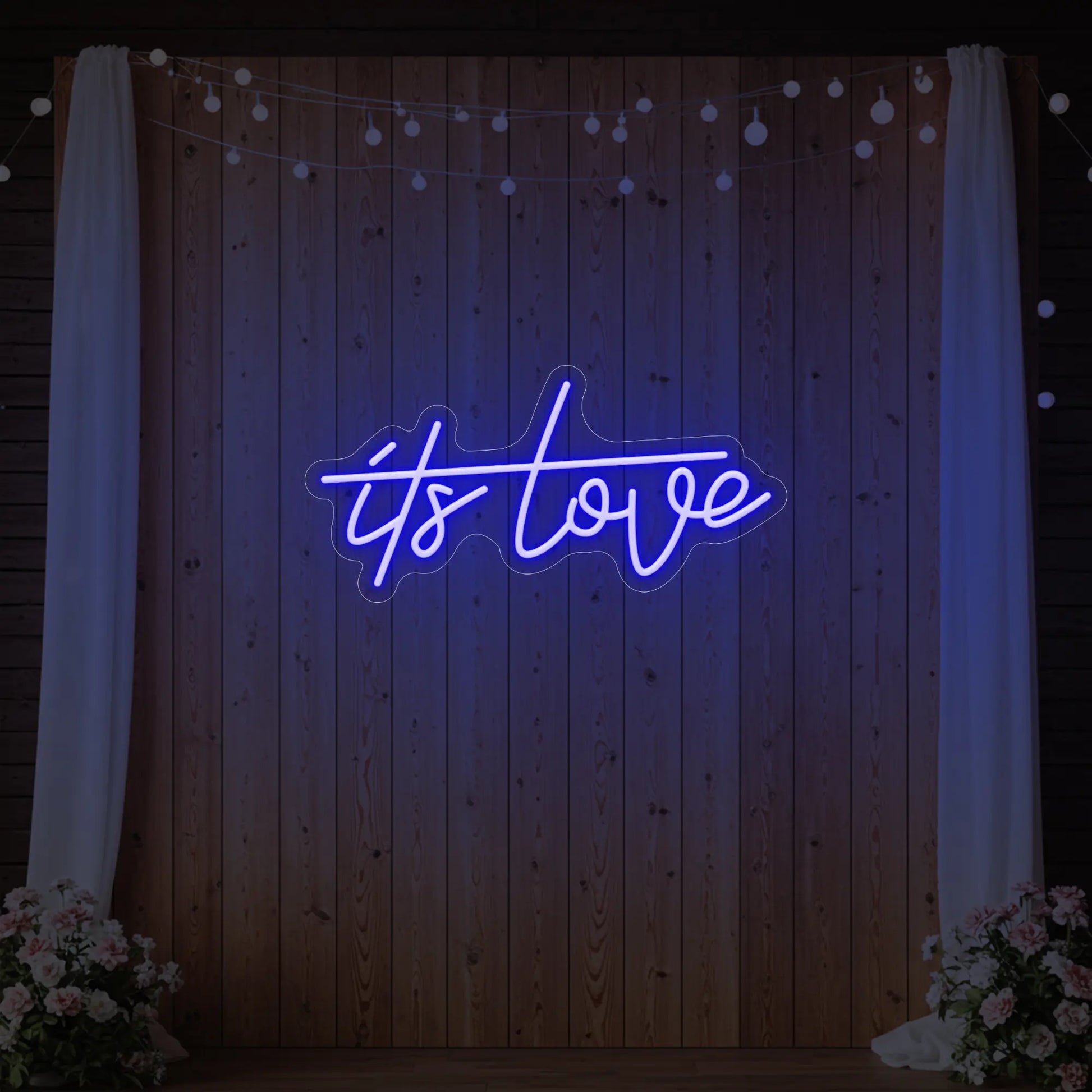 Enseigne lumineuse « C'est l'amour »