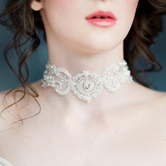 BELLA Crystal Lace Bridal Choker