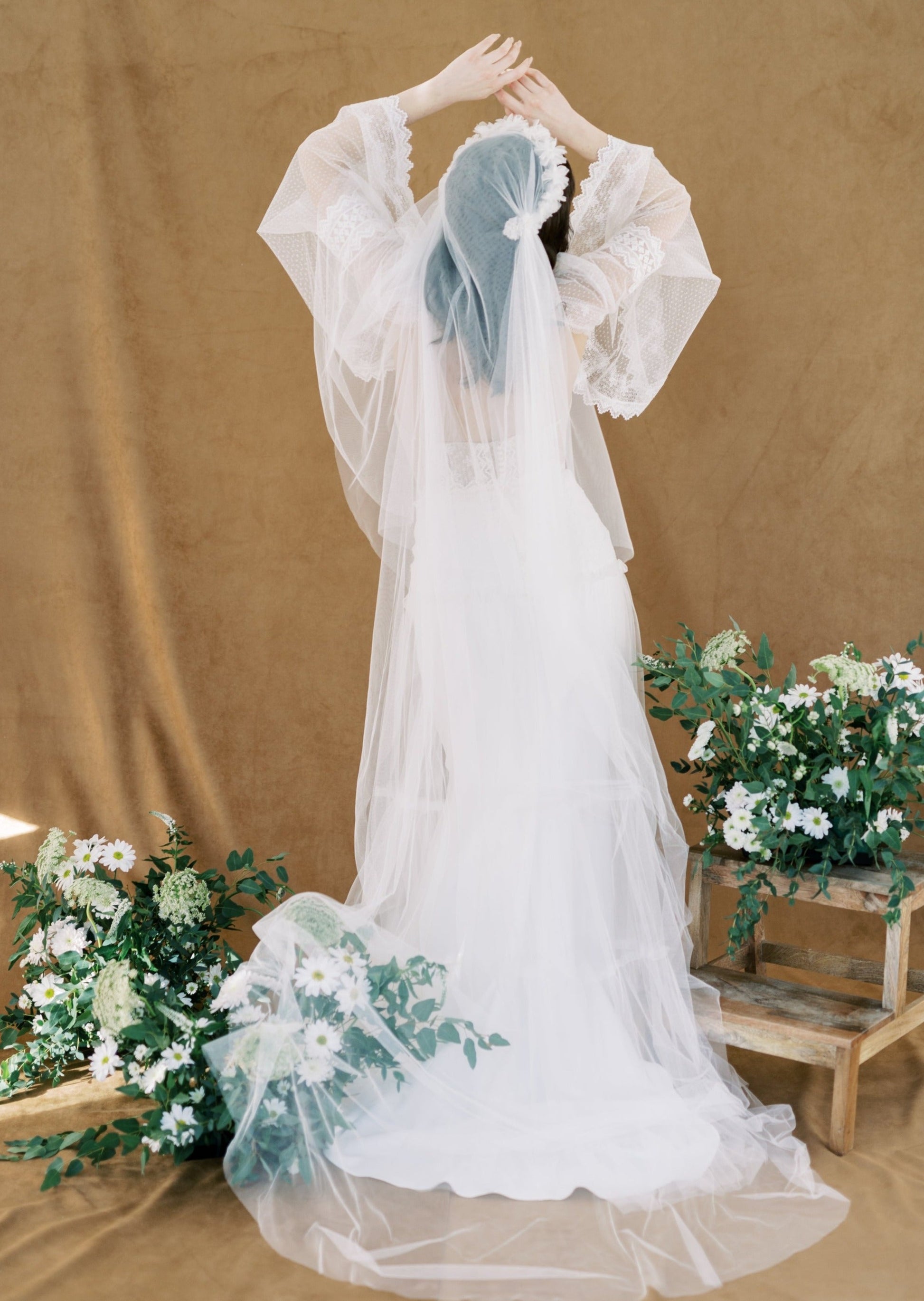 BEVERLY Juliet Cap Floral Wedding Veil
