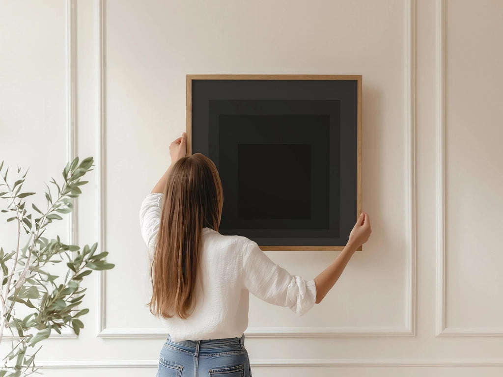 Estampe giclée « Ange » inspirée par Josef Albers : Art moderne du milieu du XXe siècle, hommage noir au carré
