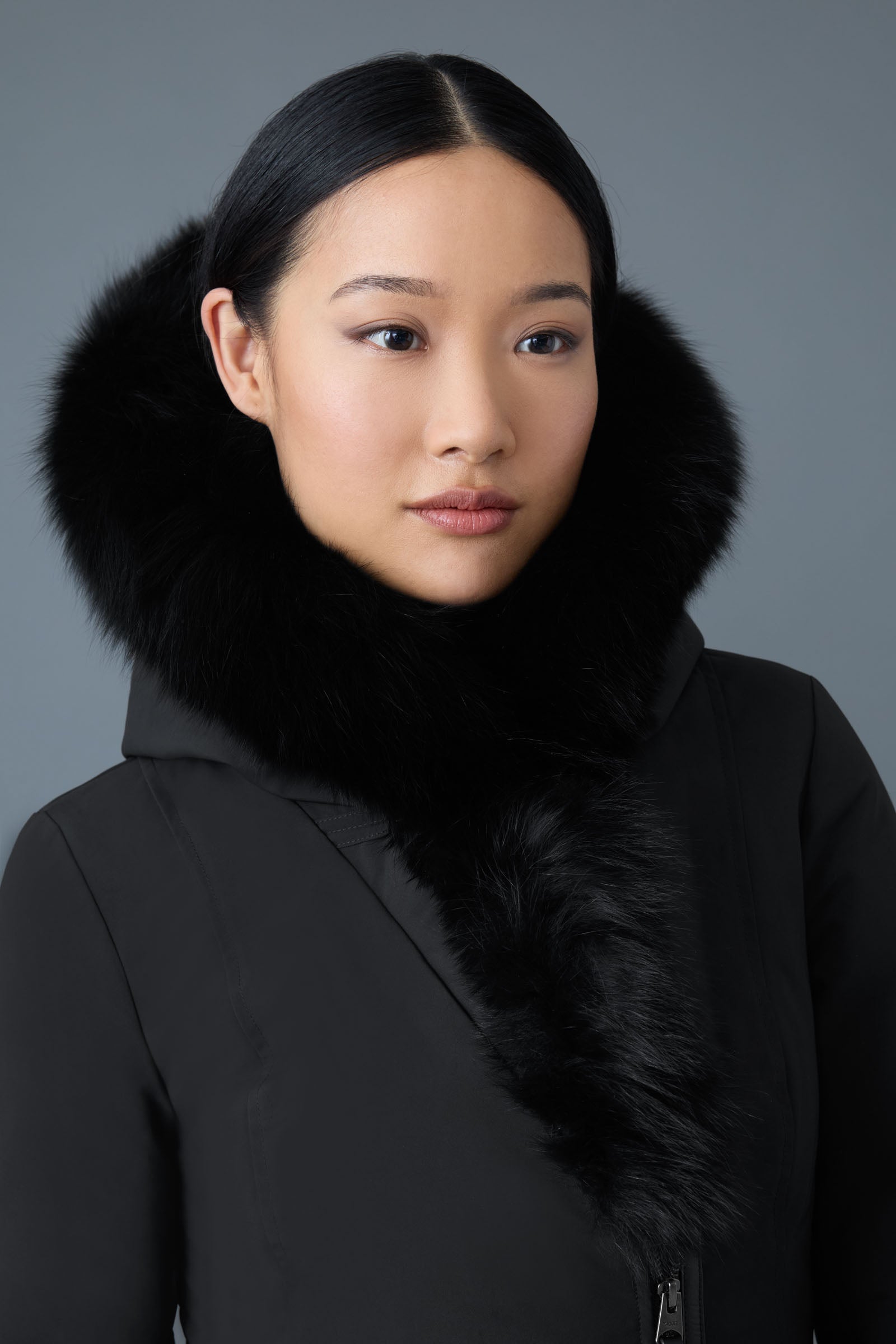 Manteau TRISH Powder Touch avec fourrure de renard bleu Signature Mackage Collar