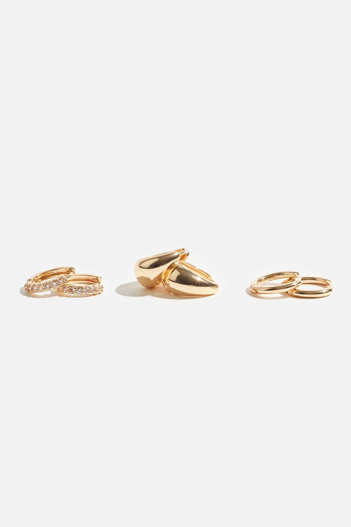 Lot de 3 boucles d'oreilles créoles linéaires délicates